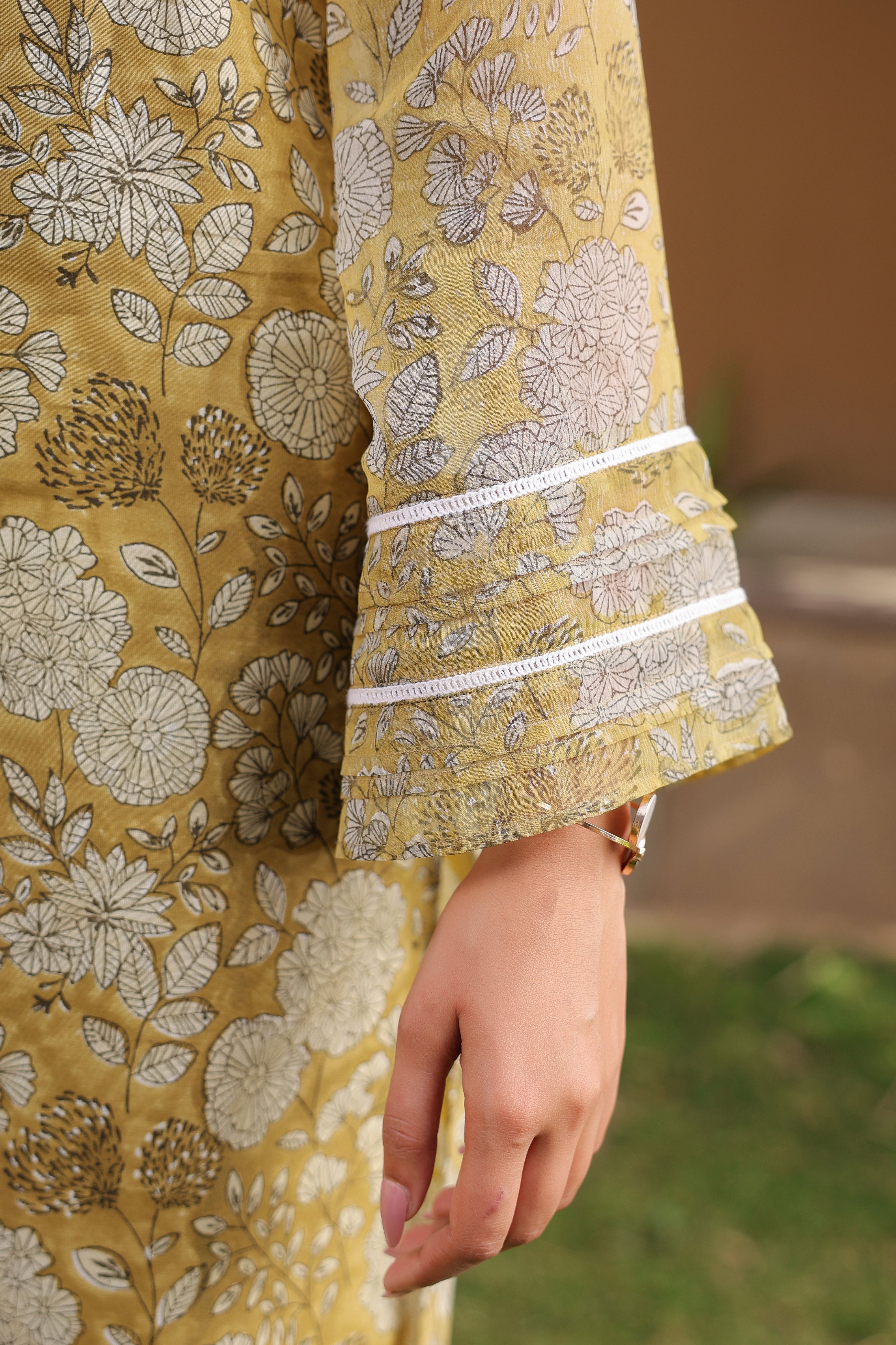 Gul Green Chanderi Printed Suit Set