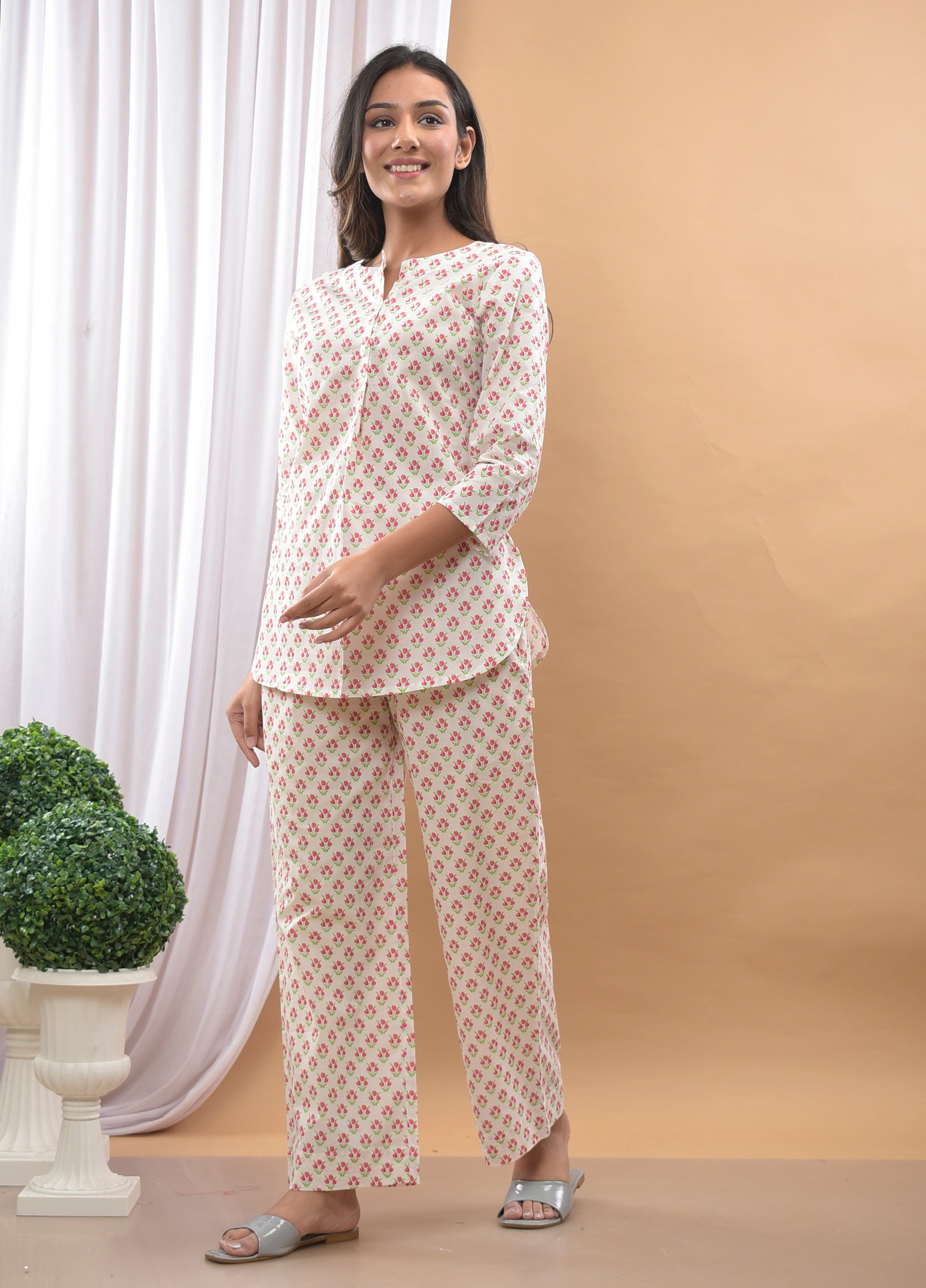 Mughal White Buti Night Wear