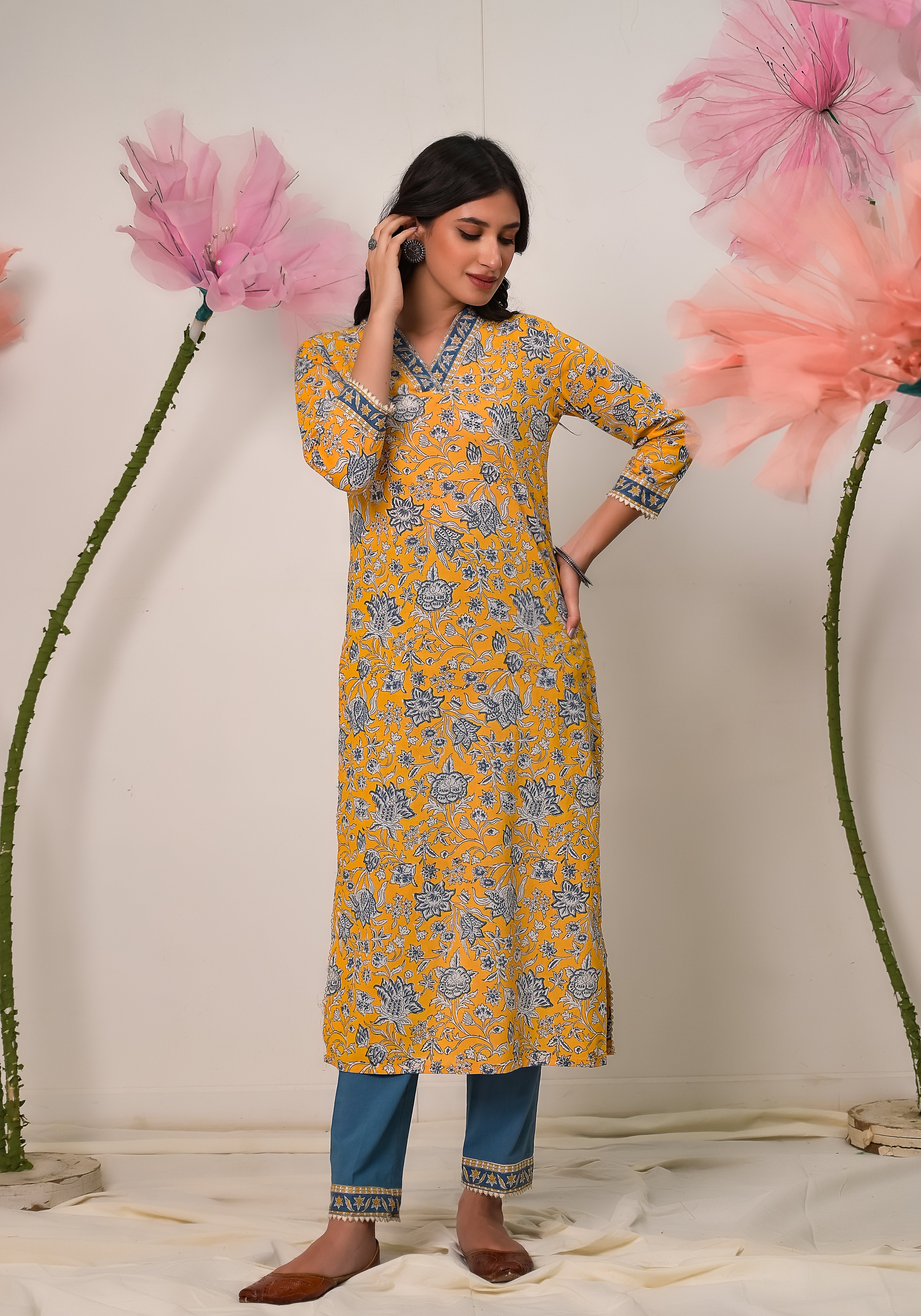 Florence block print V-neck cotton kurta set-3pcs