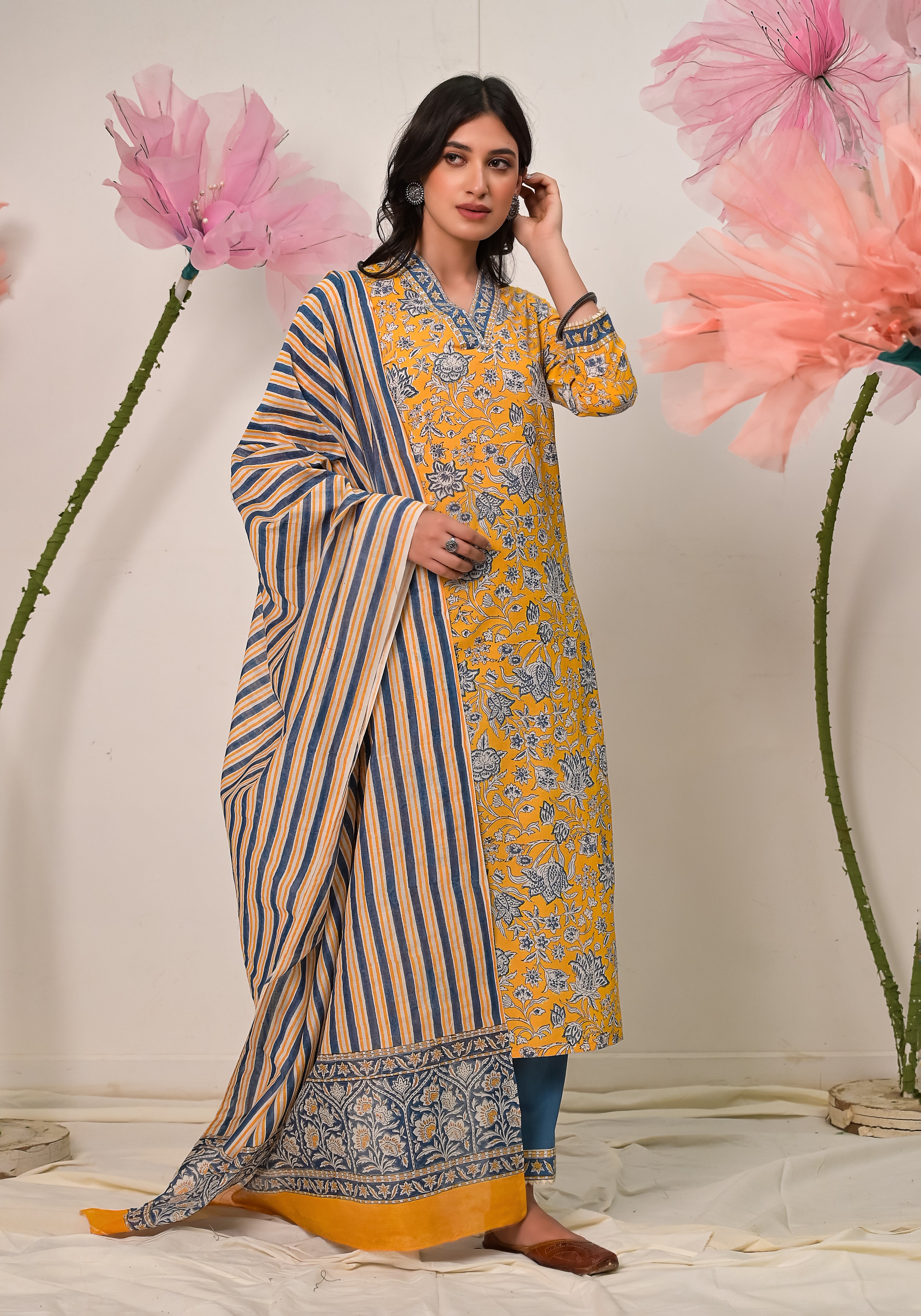 Florence block print V-neck cotton kurta set-3pcs