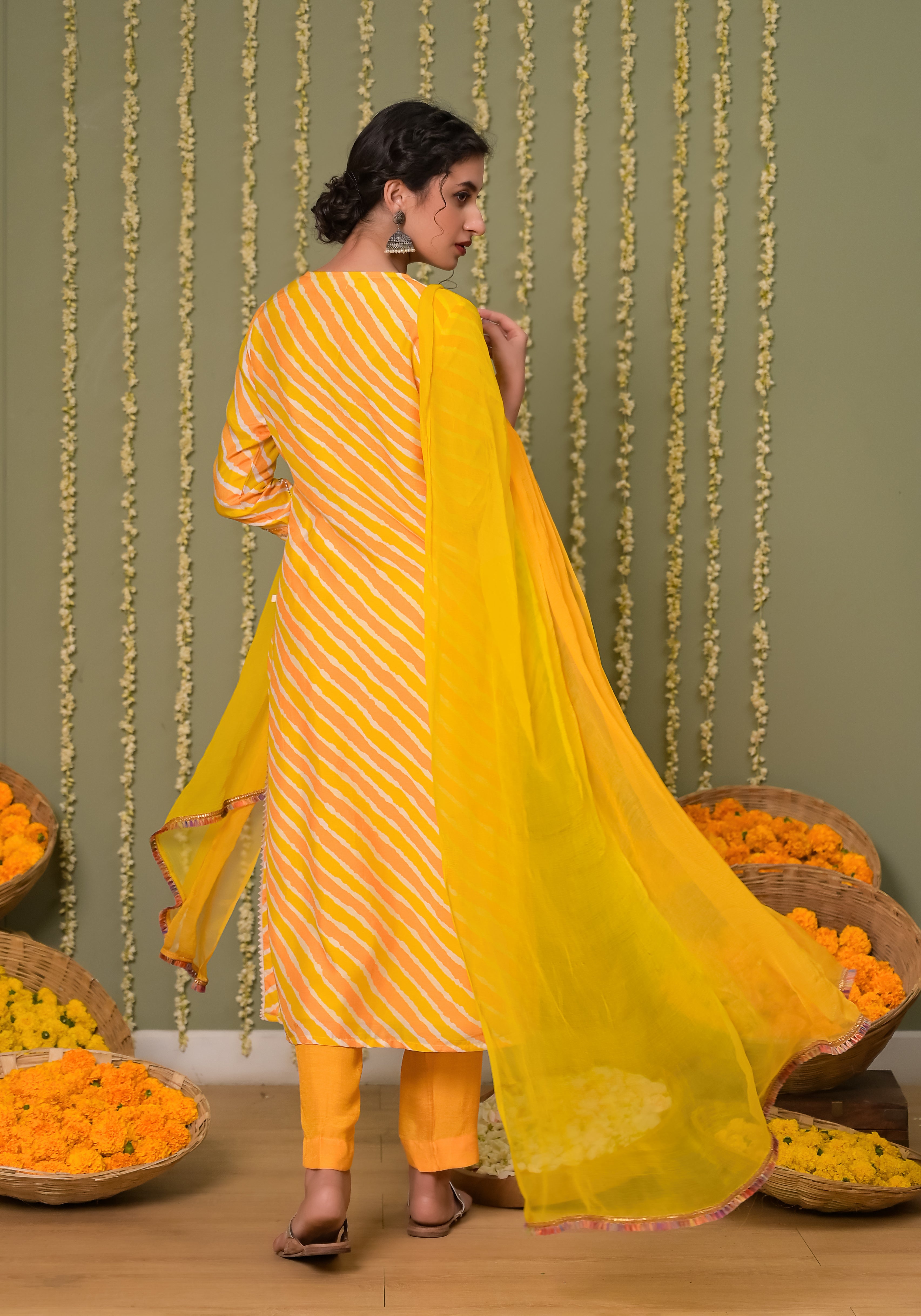 Aamiya Leheriya kurta set-3pcs