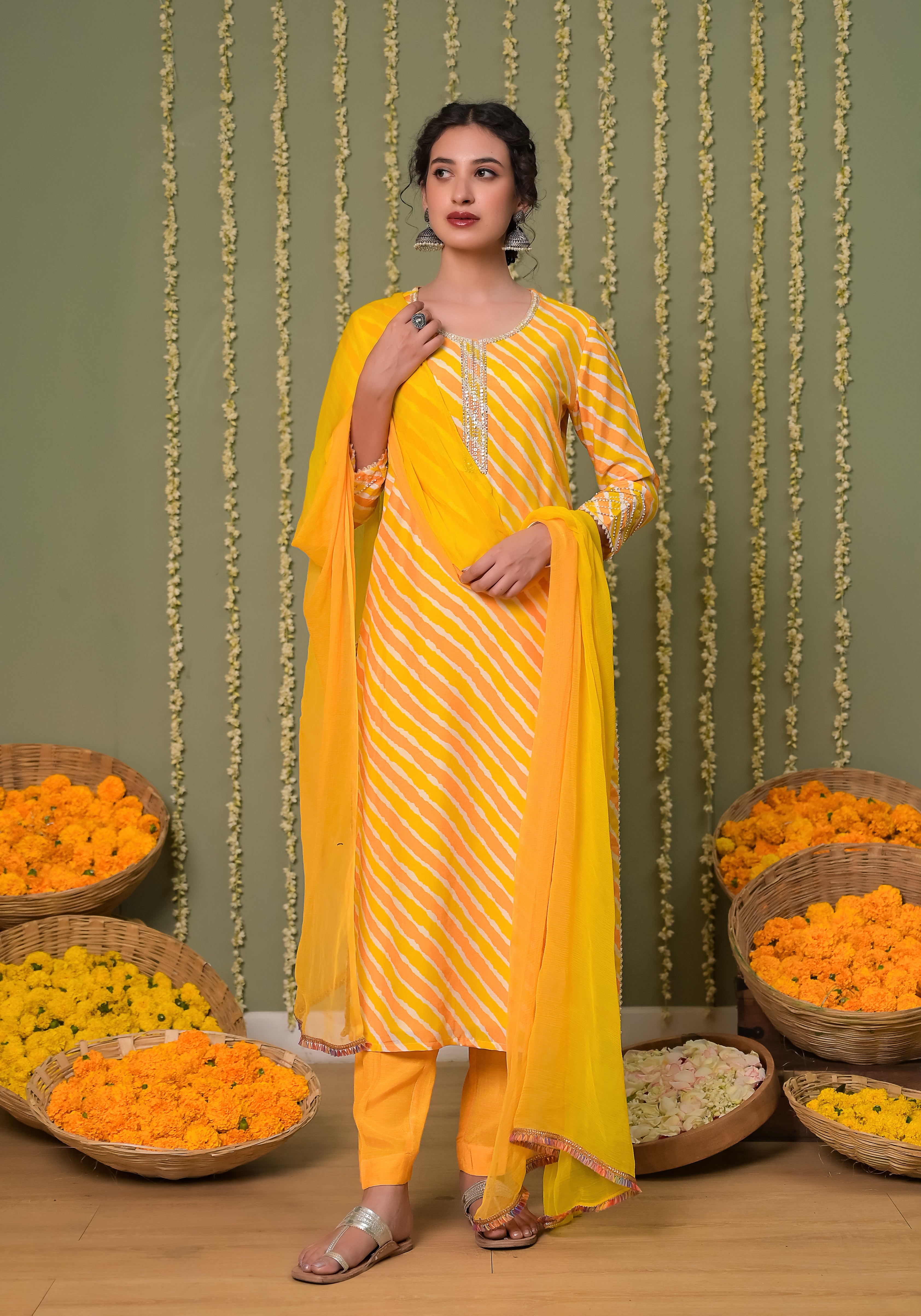 Aamiya Leheriya kurta set-3pcs