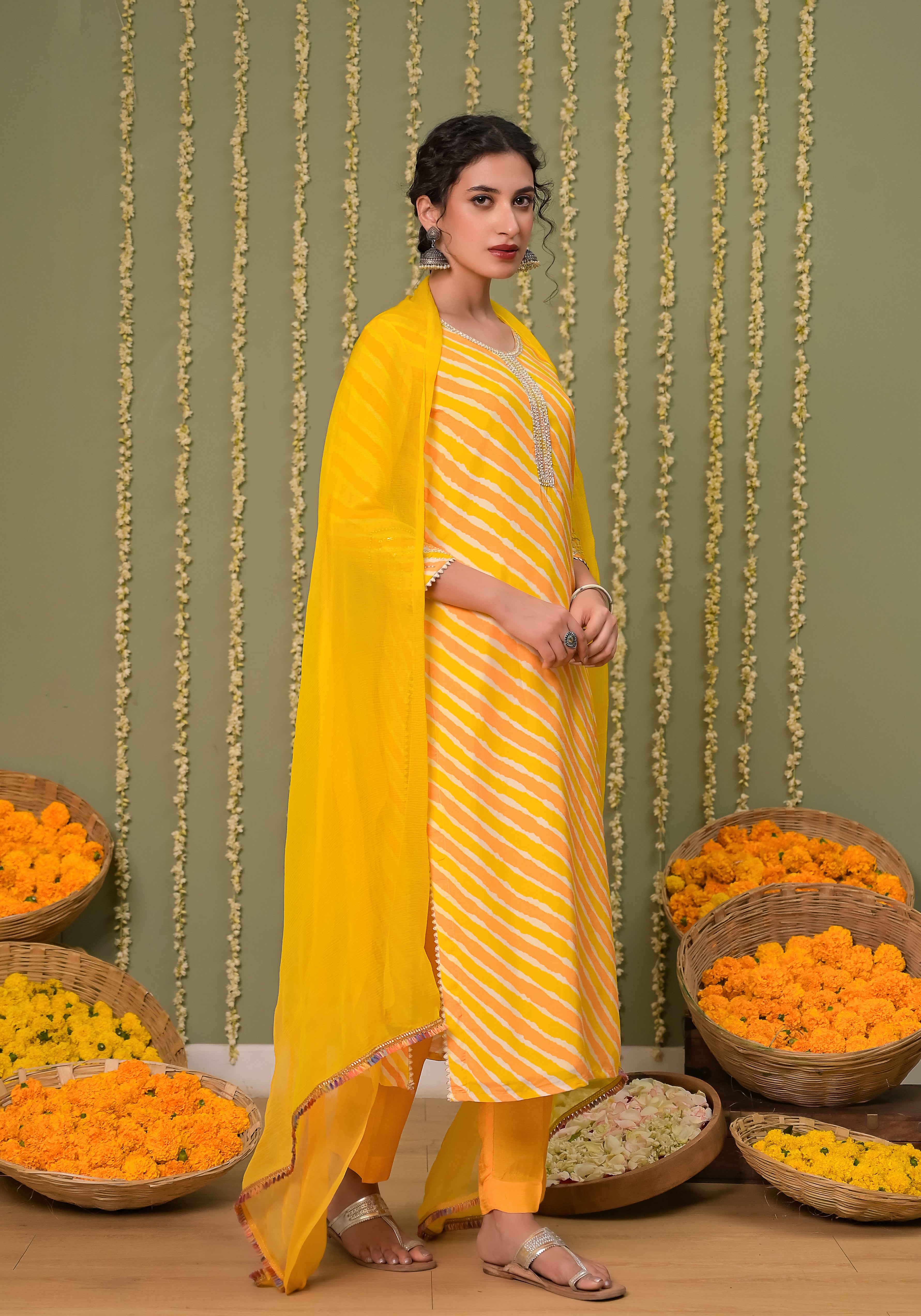 Aamiya Leheriya kurta set-3pcs