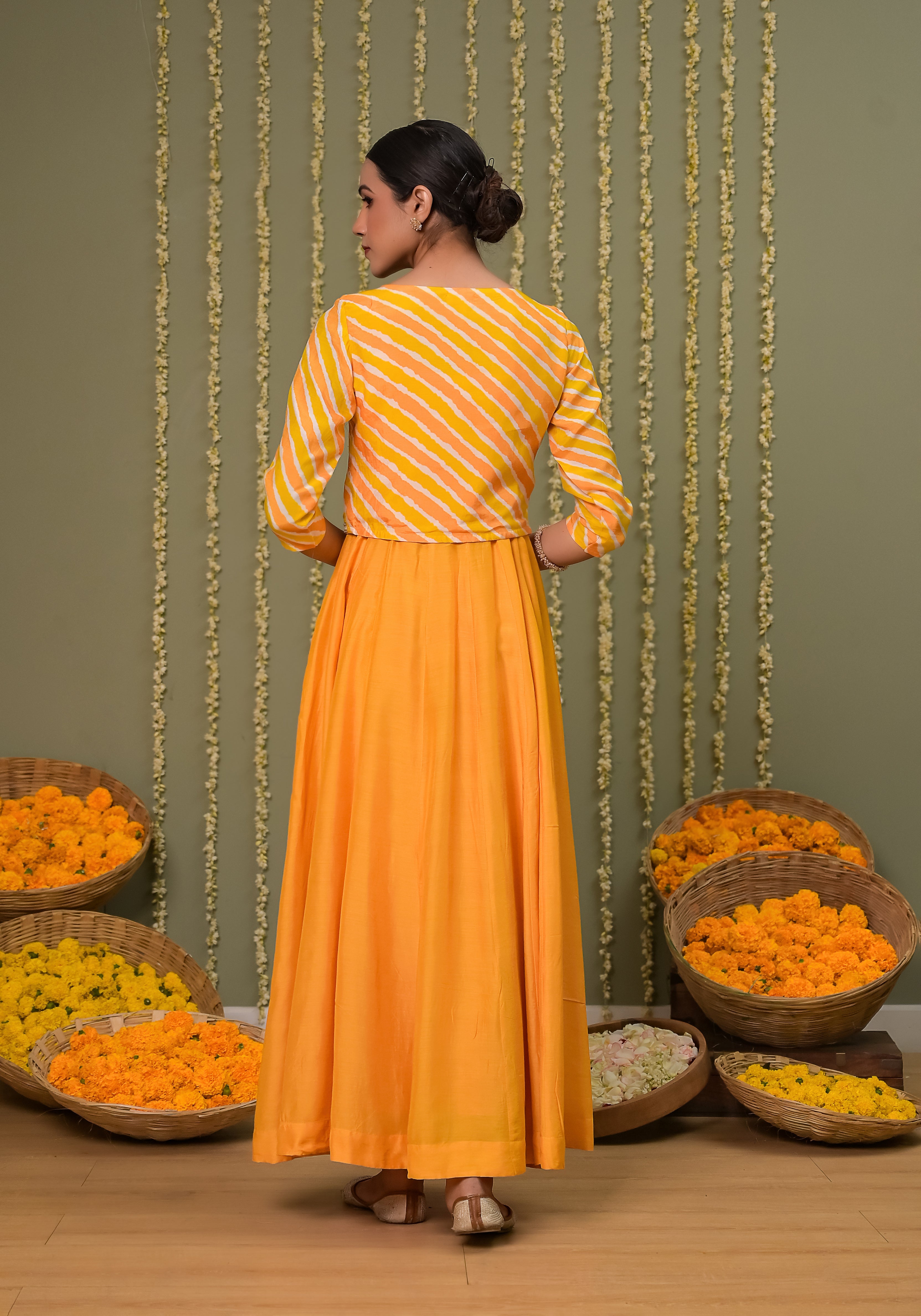 Aamiya Leheriya Koti With Solid Yellow Anarkali Dress