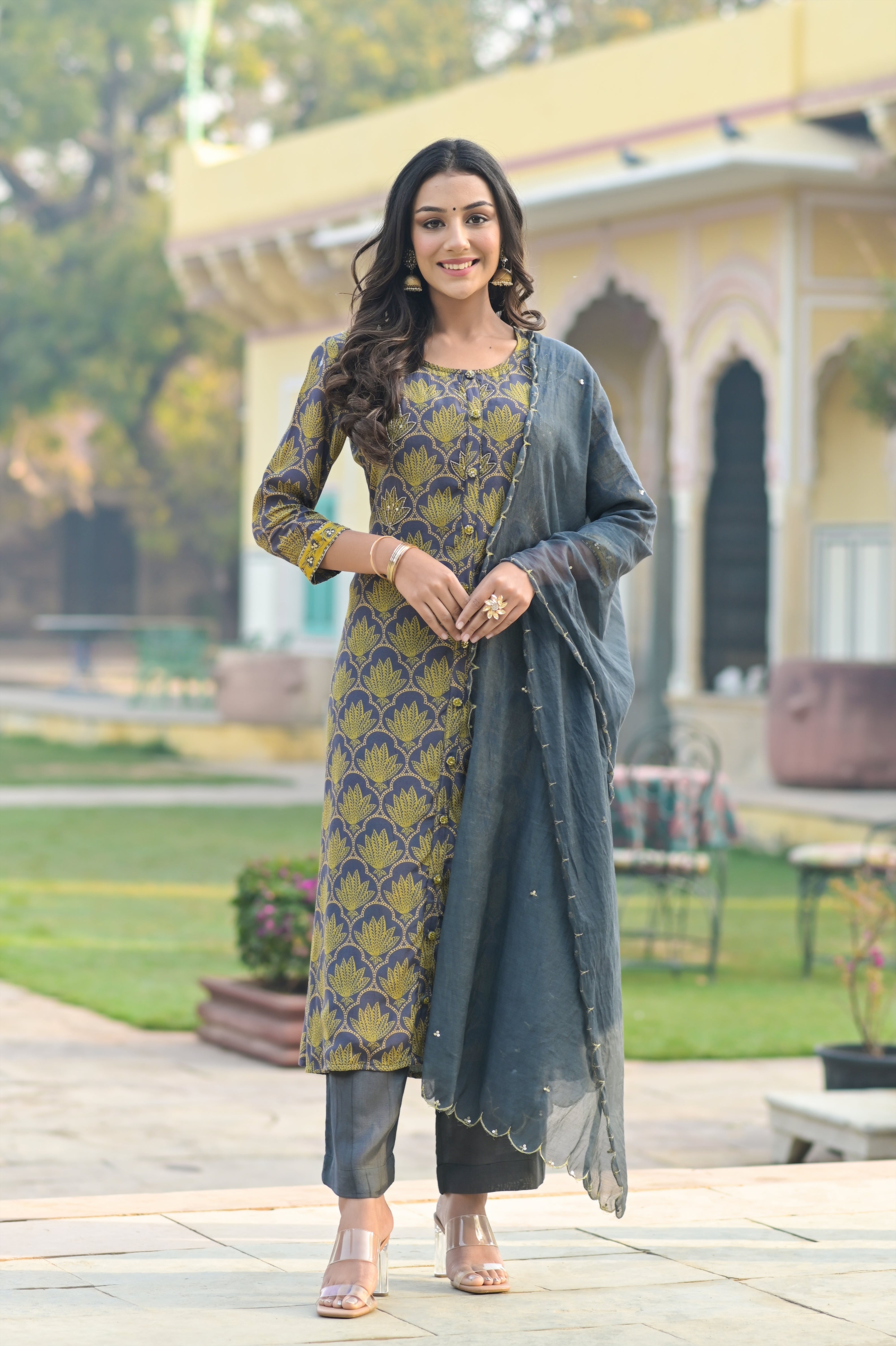 Grey Lotus Buti Jaal Buttoned Muslin Kurta