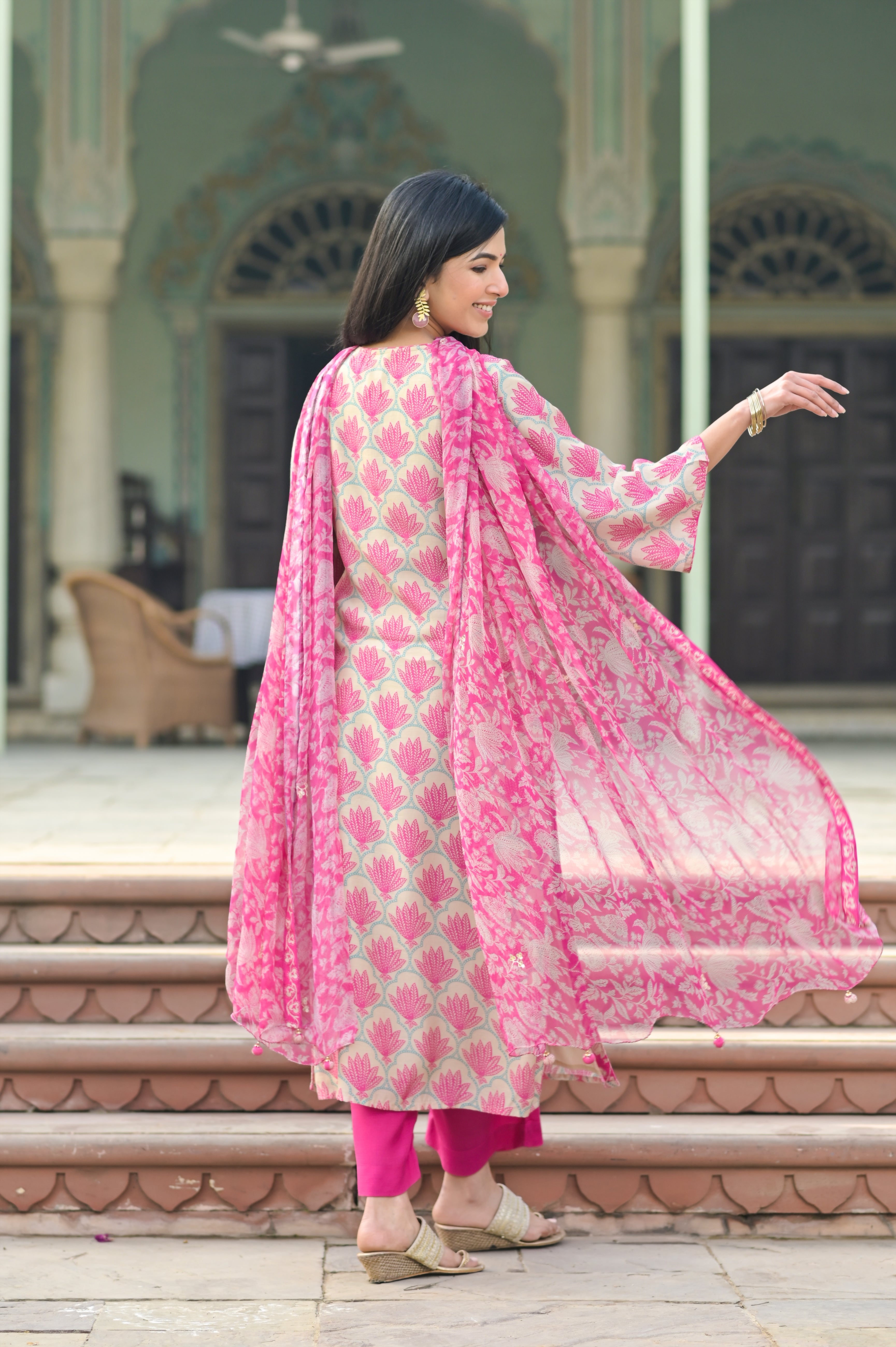 Pink Lotus Flared Sleeves Kurta Set-2pcs