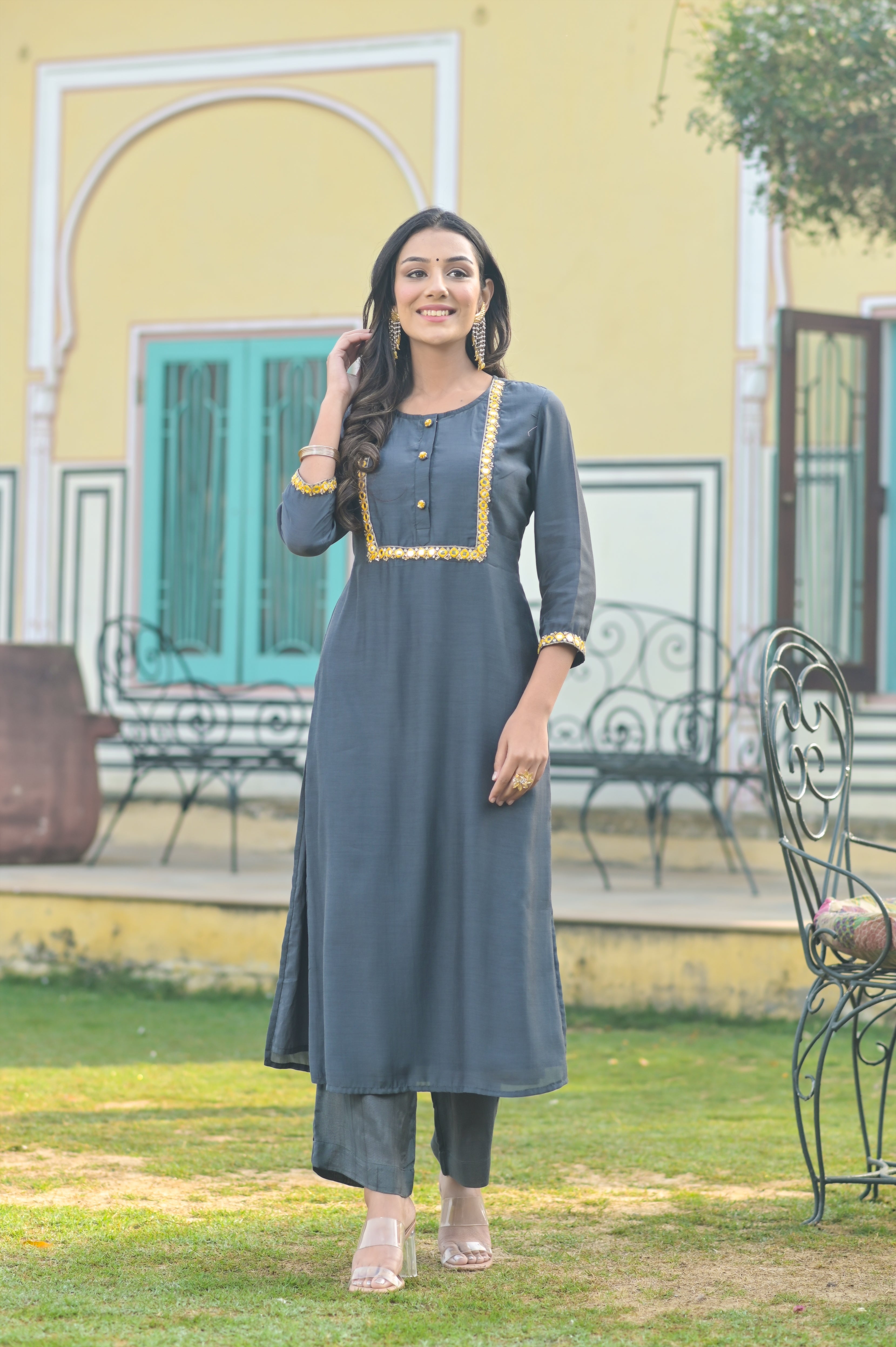 Grey Aari Work Placket Muslin Silk Kurta