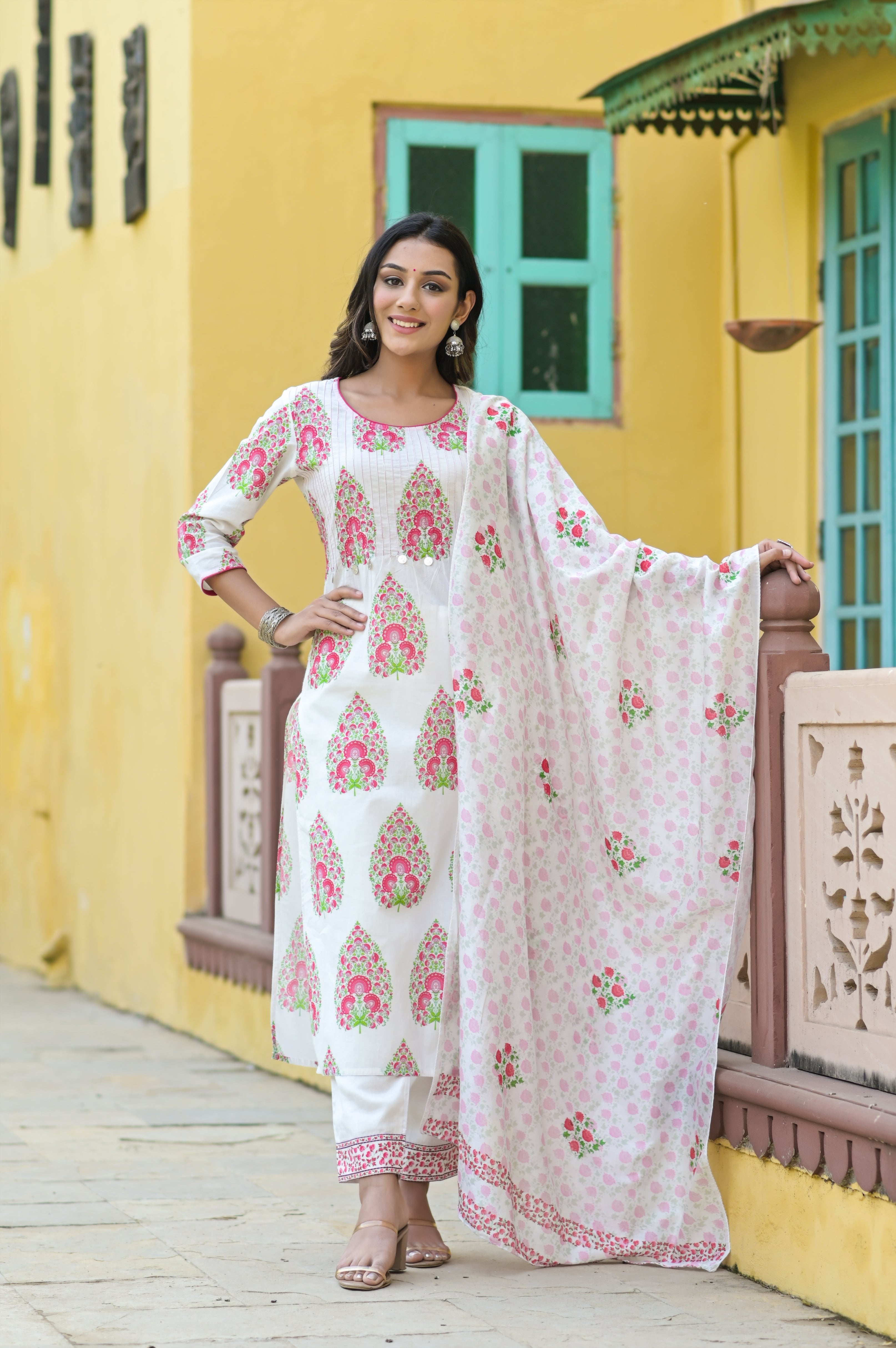 Mughal Paan Sutra Kurta Set-2pcs