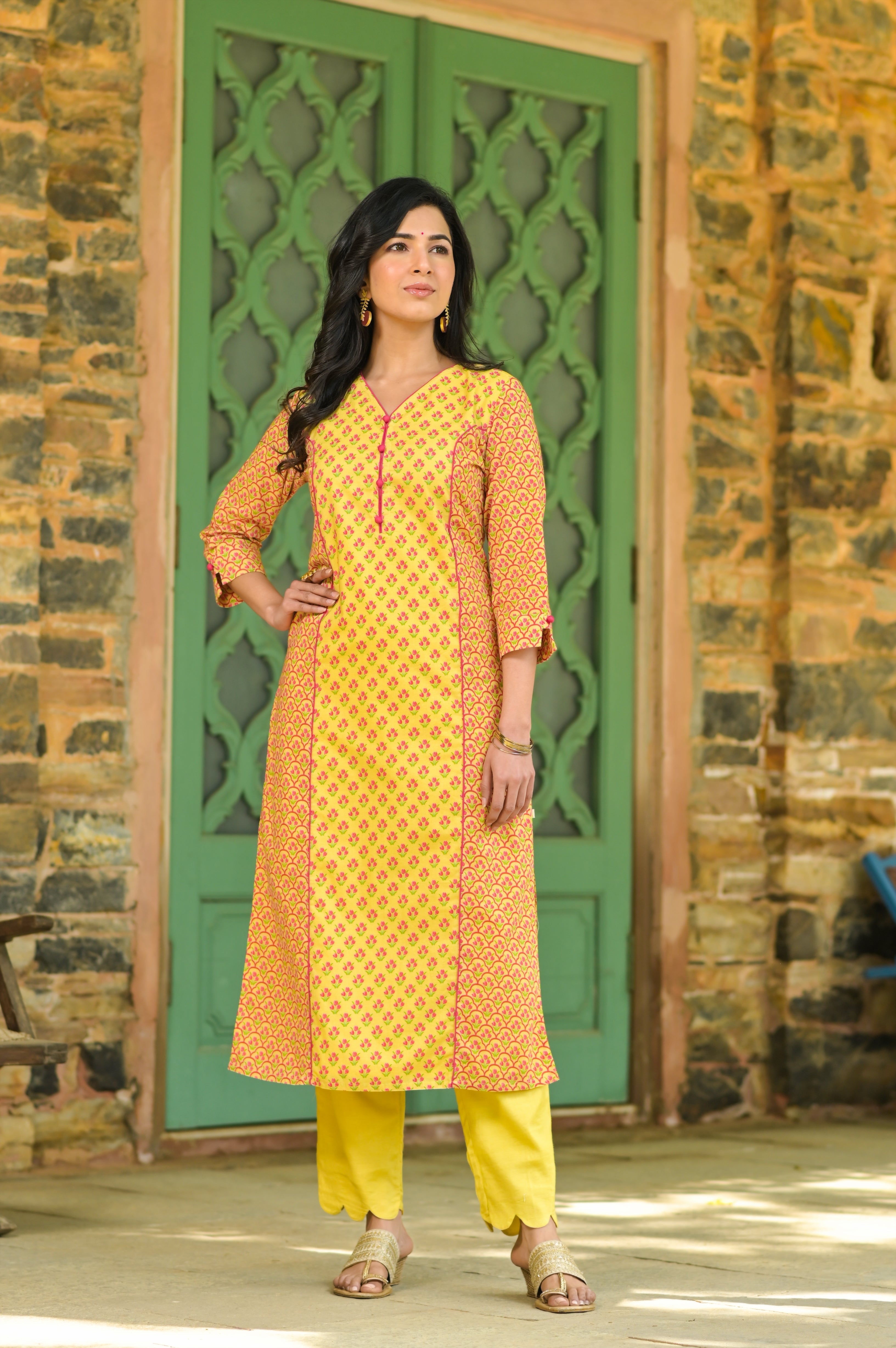 Mughal Jharokha Paneled Kurta Set-3pcs