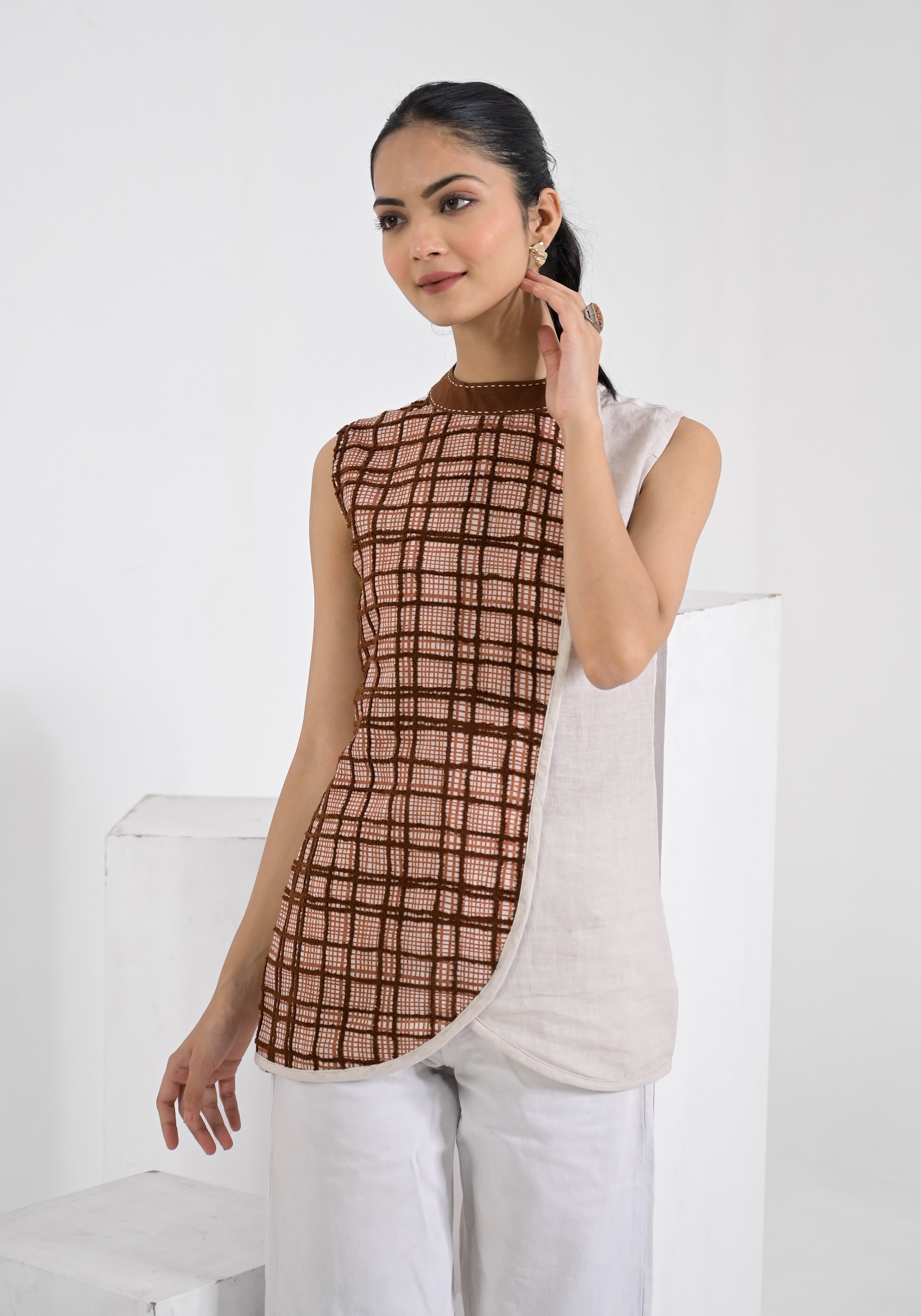 Brown Aari Check Top With Pants
