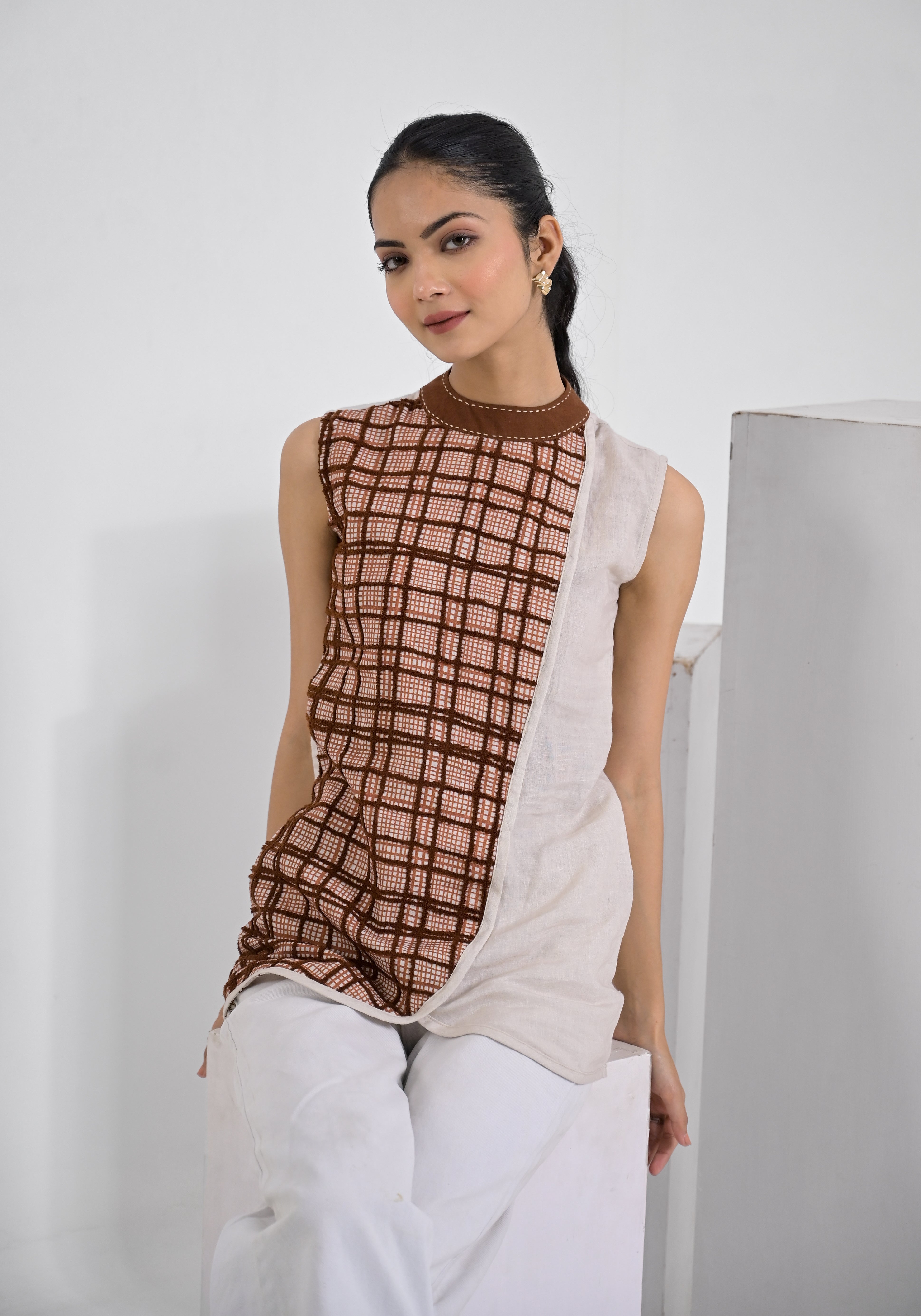 Brown Aari Check Top With Pants