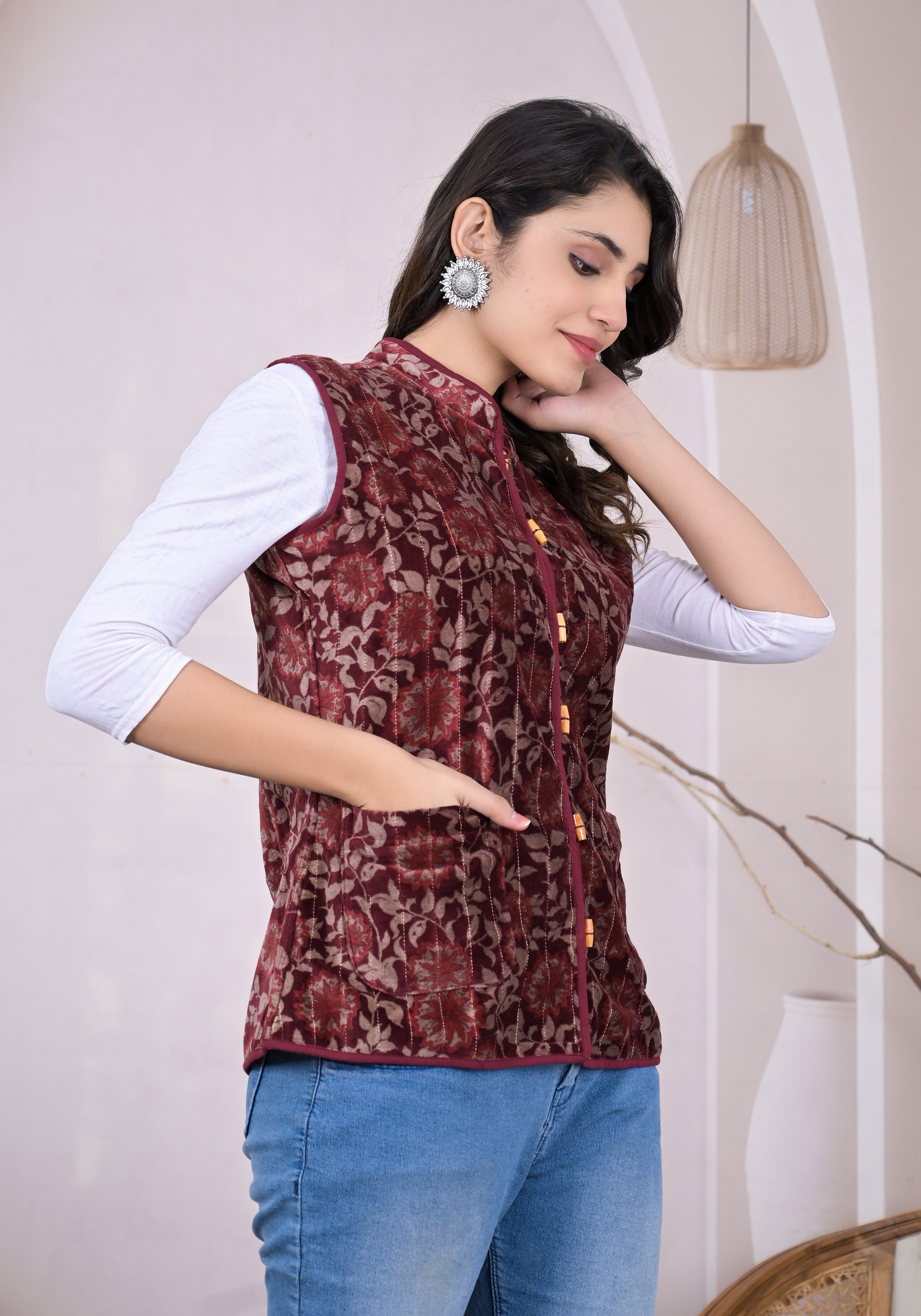 Rosy Velvet Sleeveless Jacket