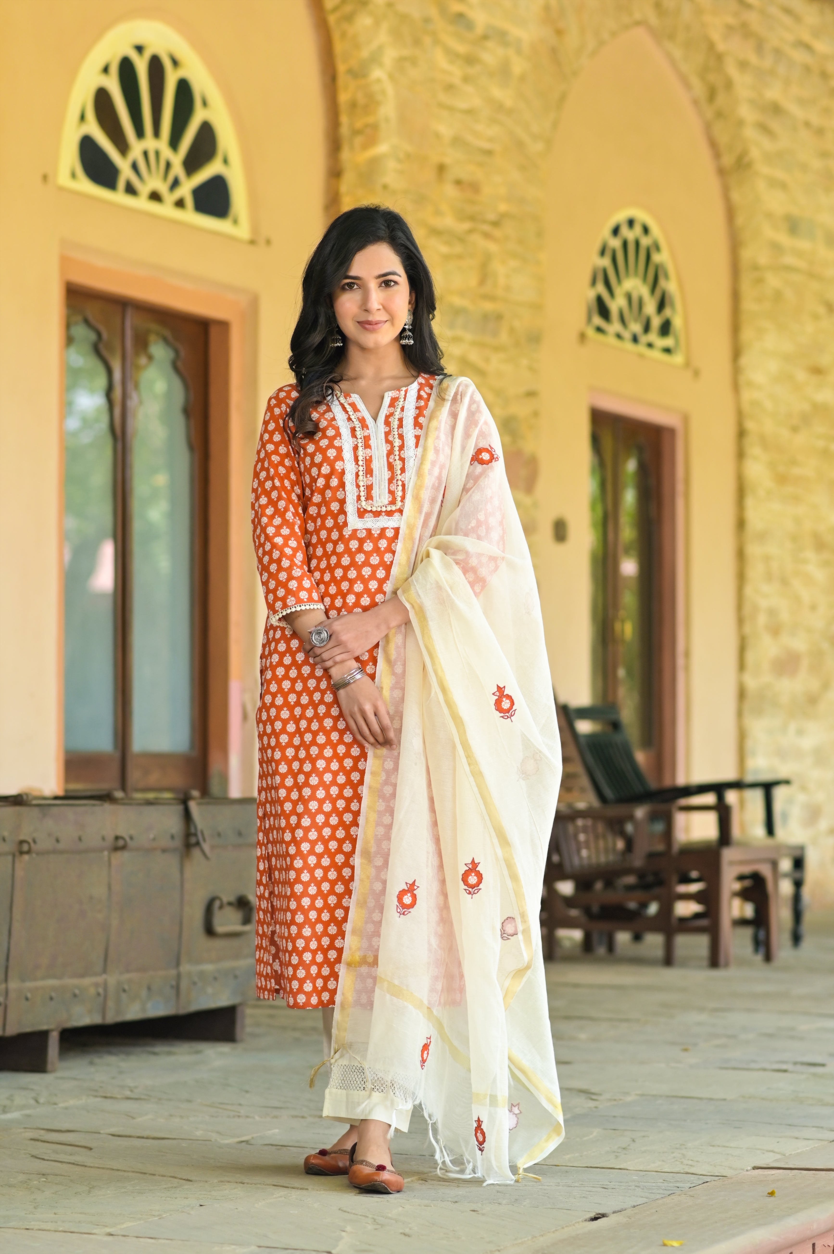 Rustic Lace Kurta Set -3pcs