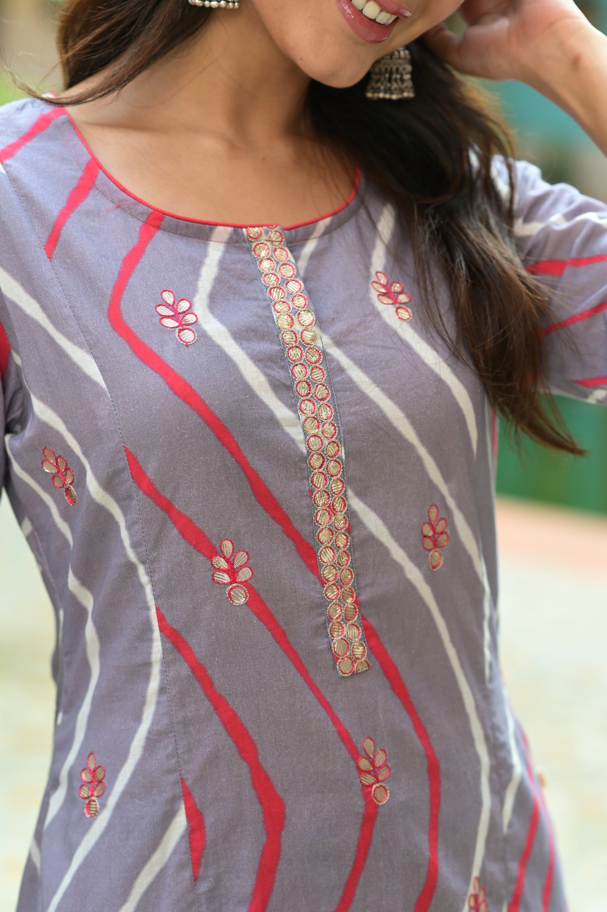 Grey Gota Leheriya Kurta