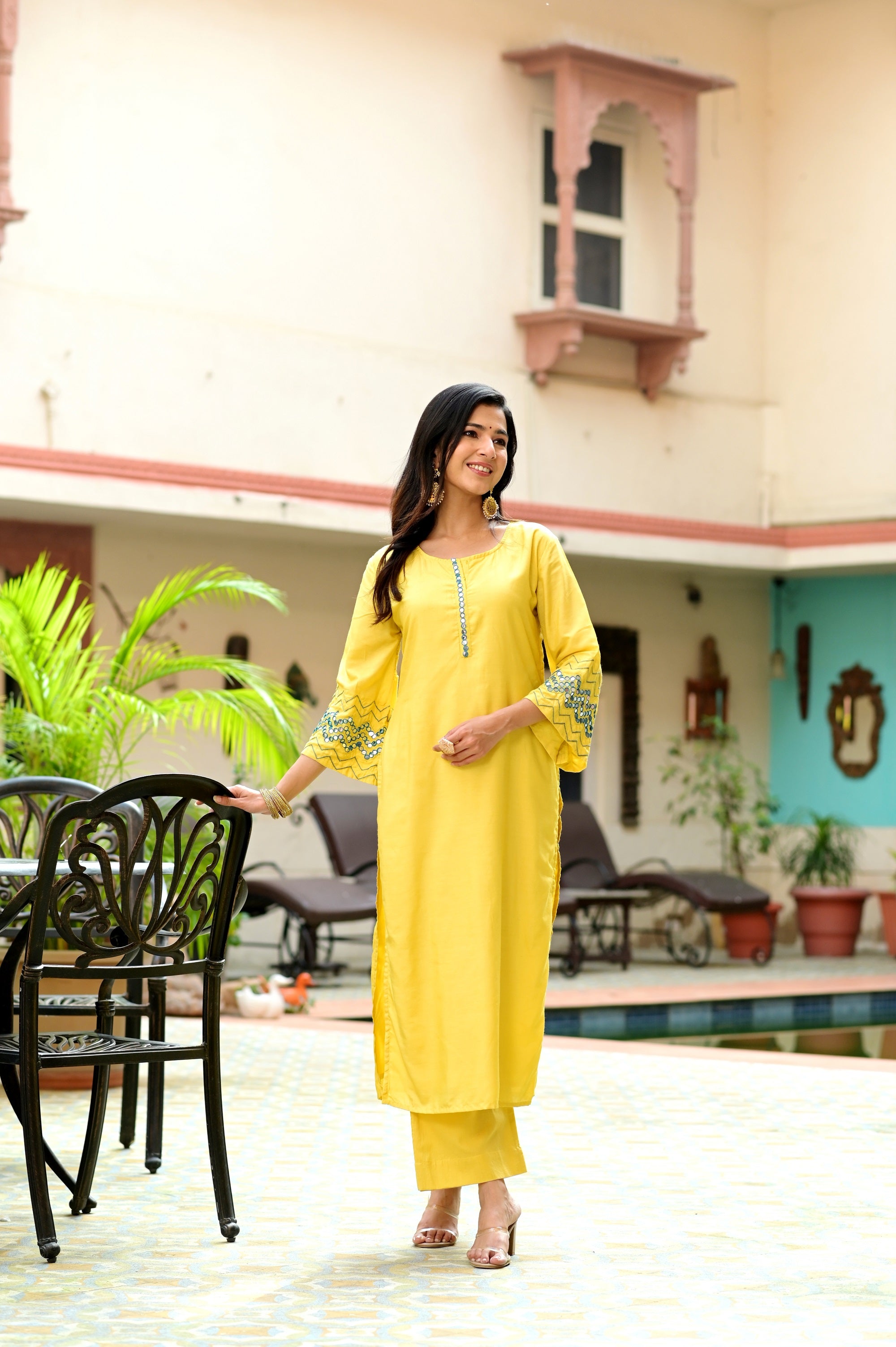 Flare Aari Kurta Set-2pcs