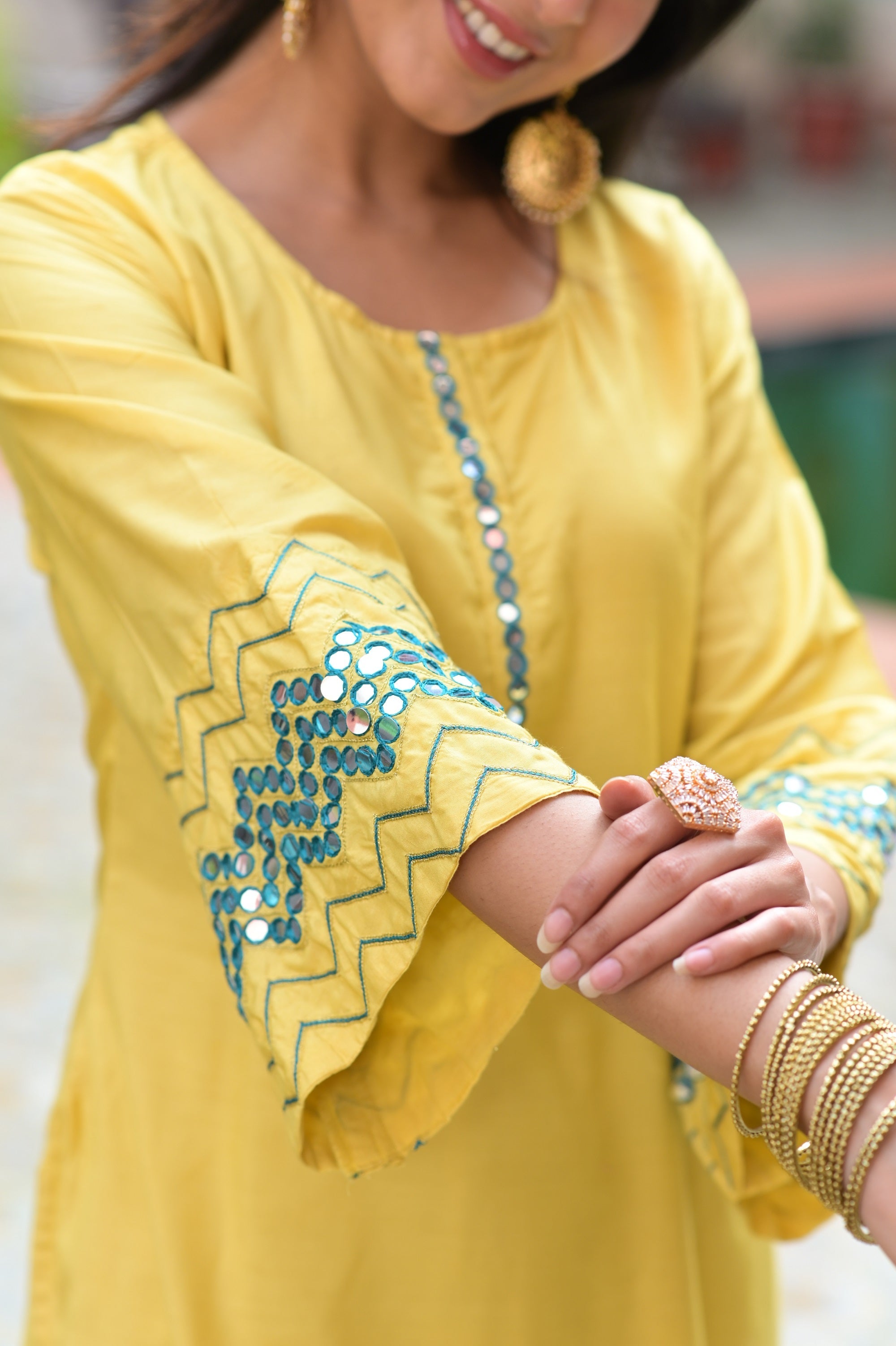 Flare Aari Kurta Set-2pcs