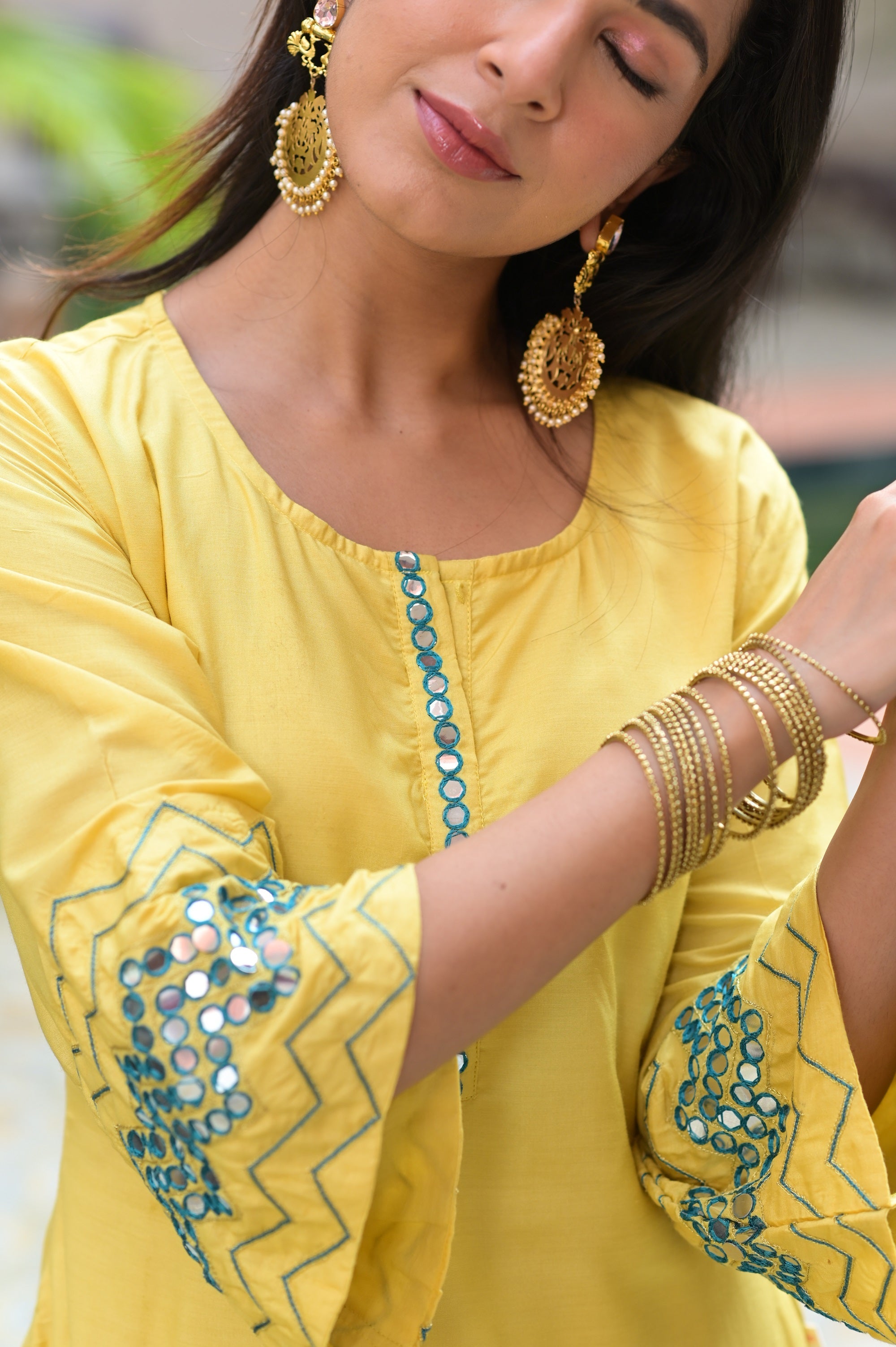 Flare Aari Kurta Set-2pcs