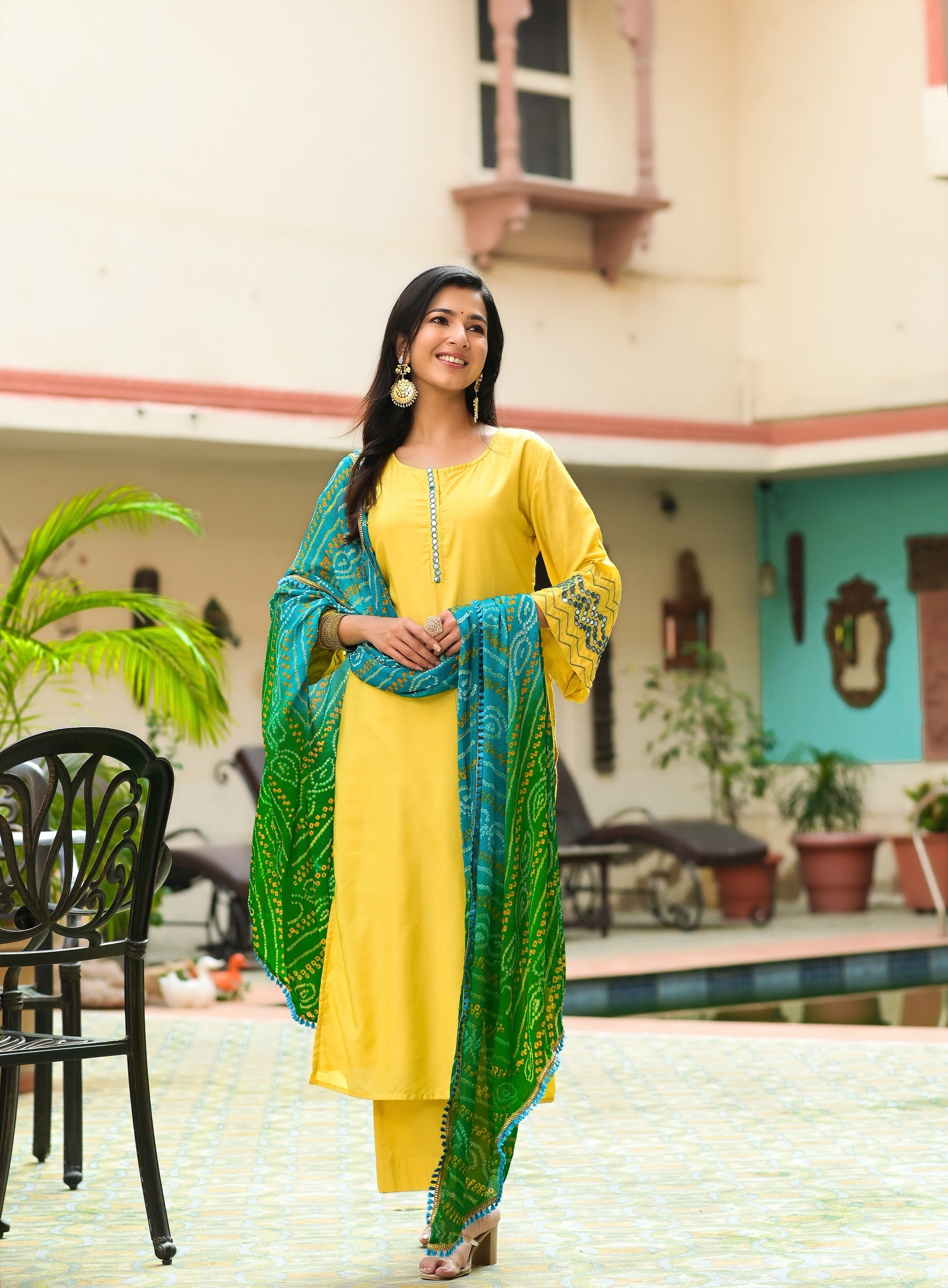 Flare Aari Kurta Set-3pcs