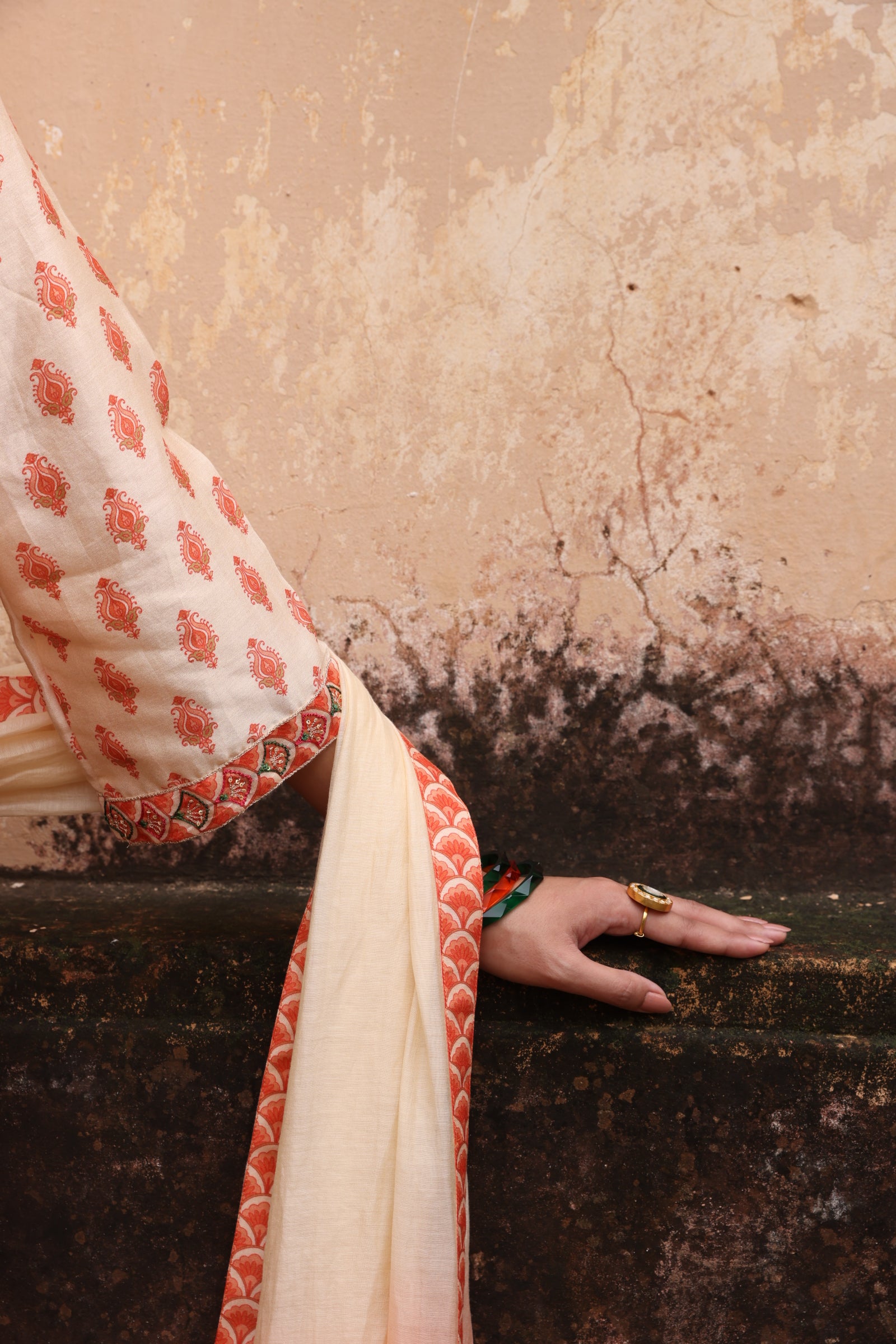 Buti Kurta Set - 3 Pcs