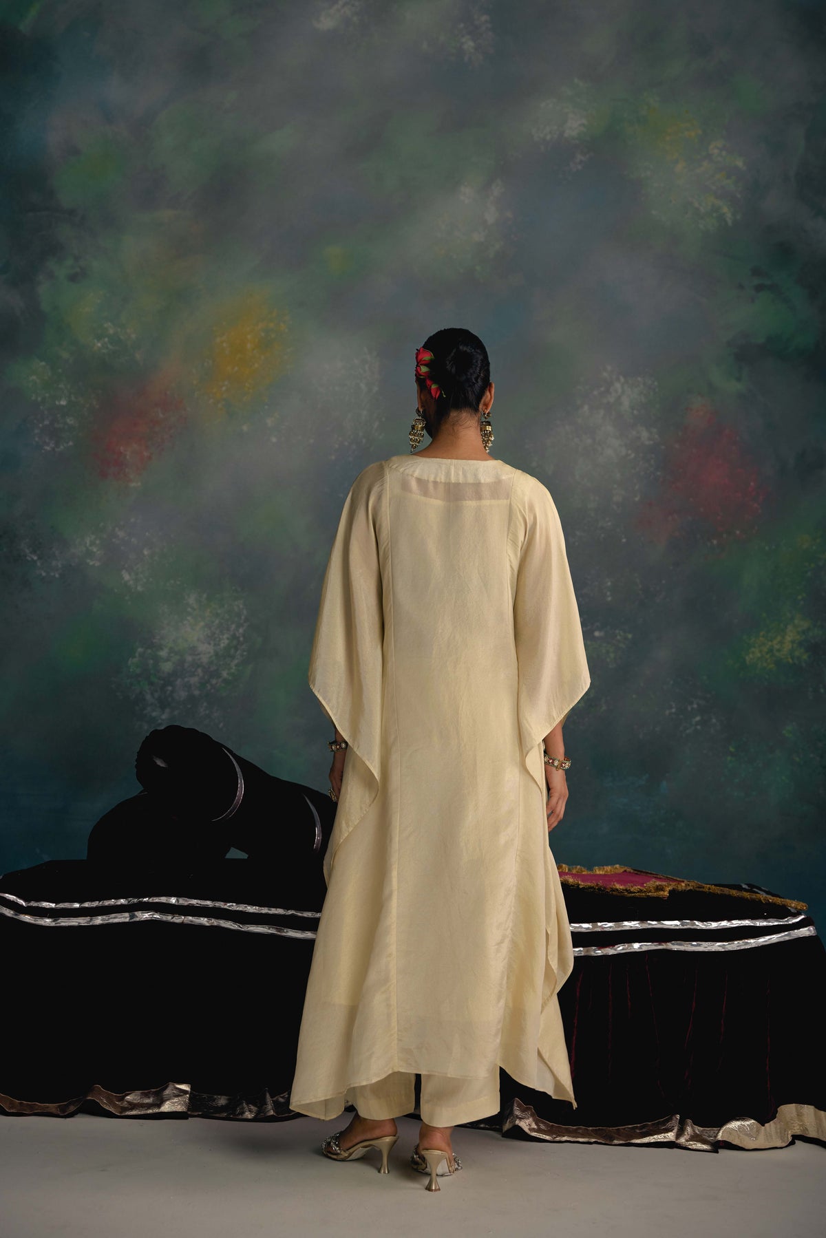 Aks Ivory Kaftan Set