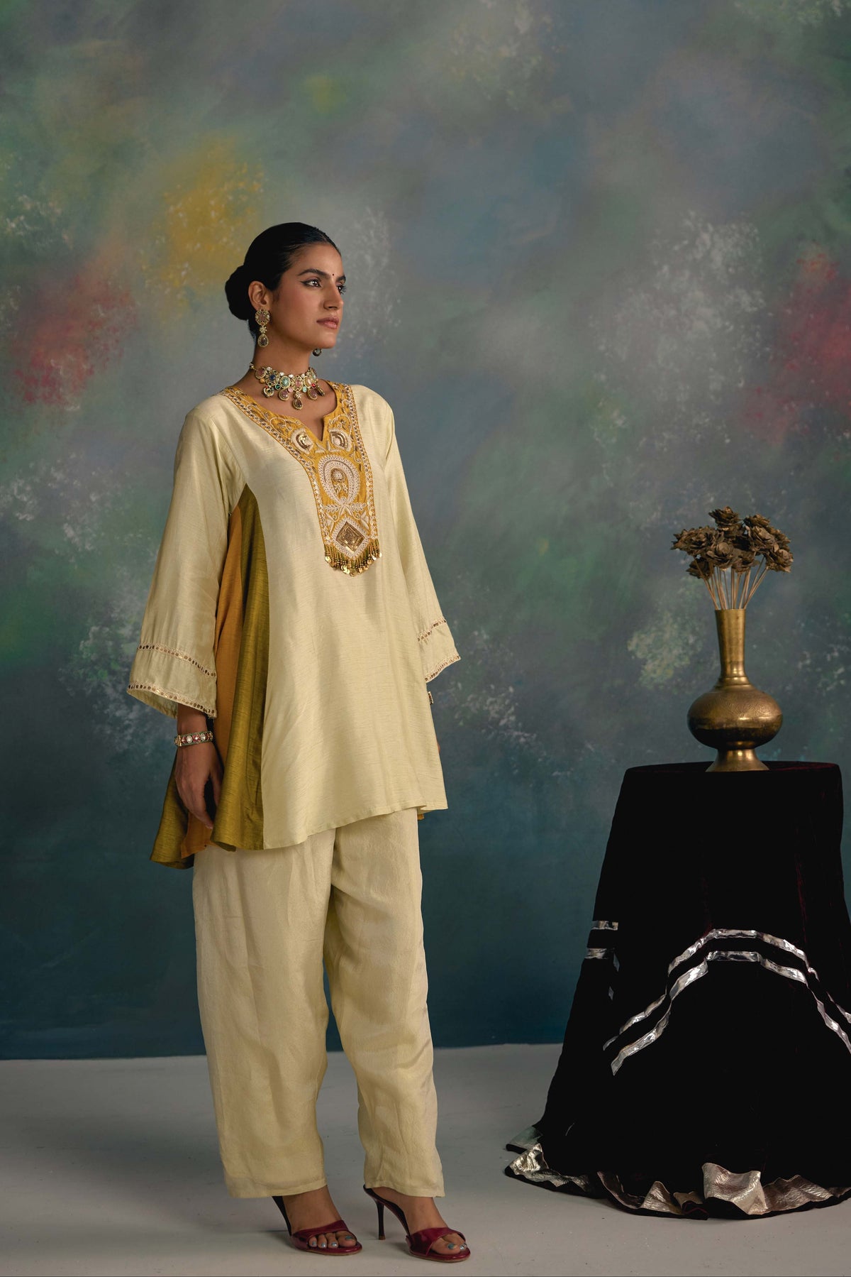 Aks Ivory Yellow Color Bloc Co-ord Set
