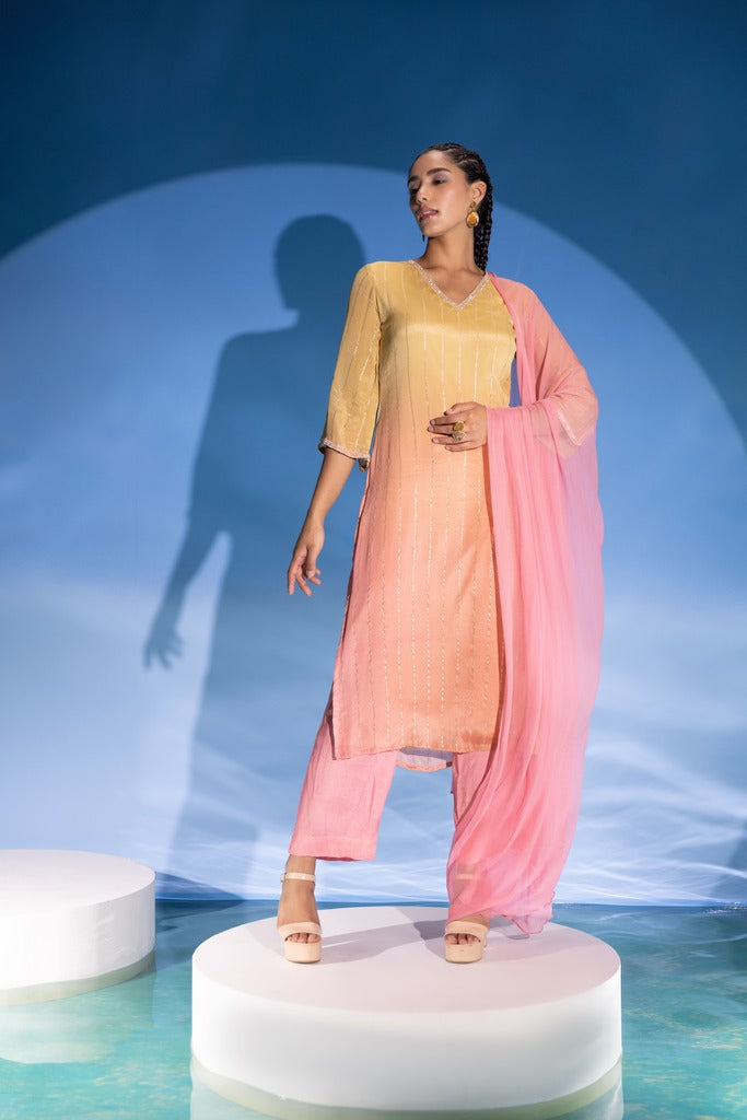 Beigish Pink Ombre Kurta Set-3pcs