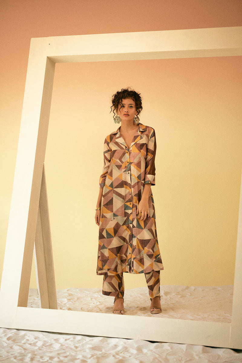 COLLAR NECK KURTA WITH PANTS