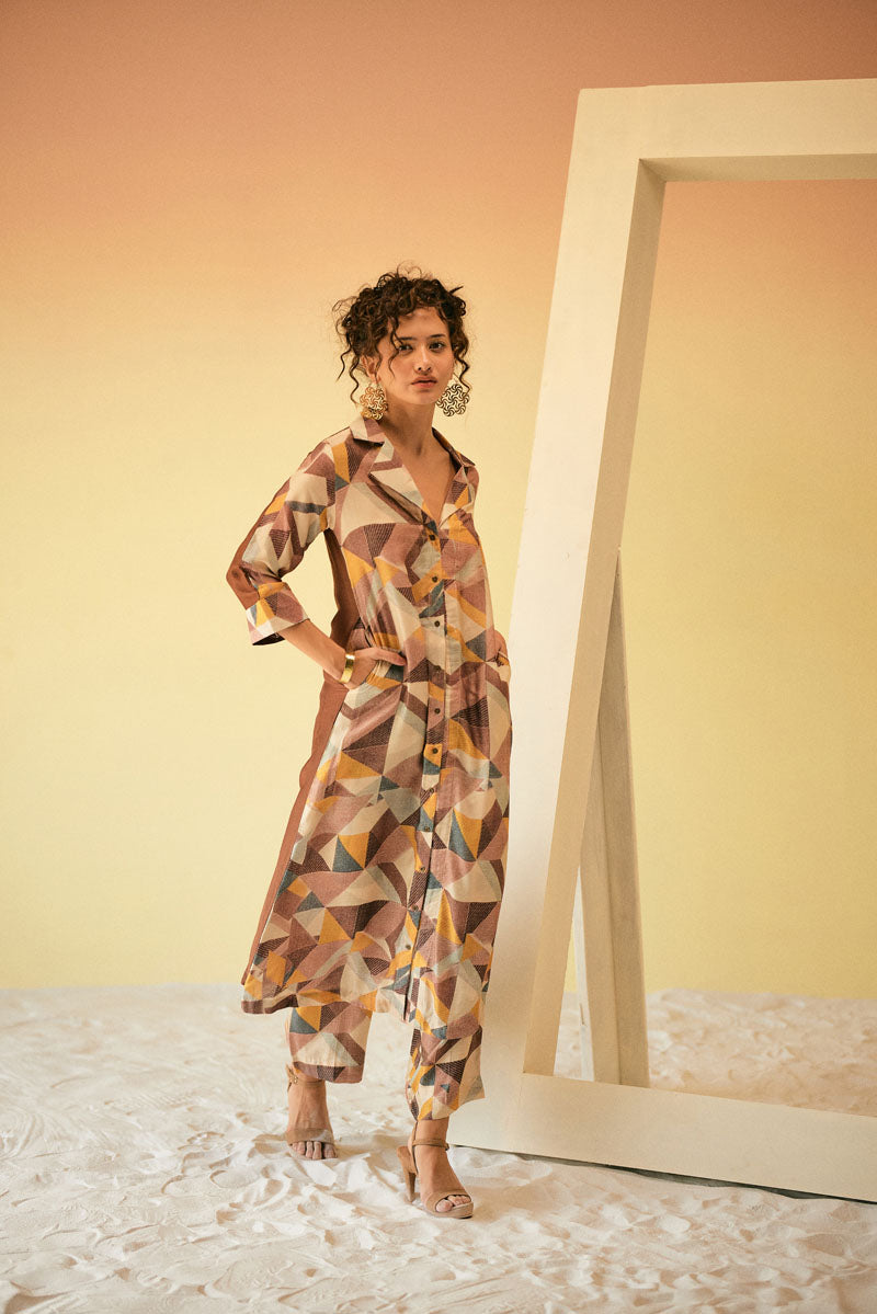 COLLAR NECK KURTA WITH PANTS