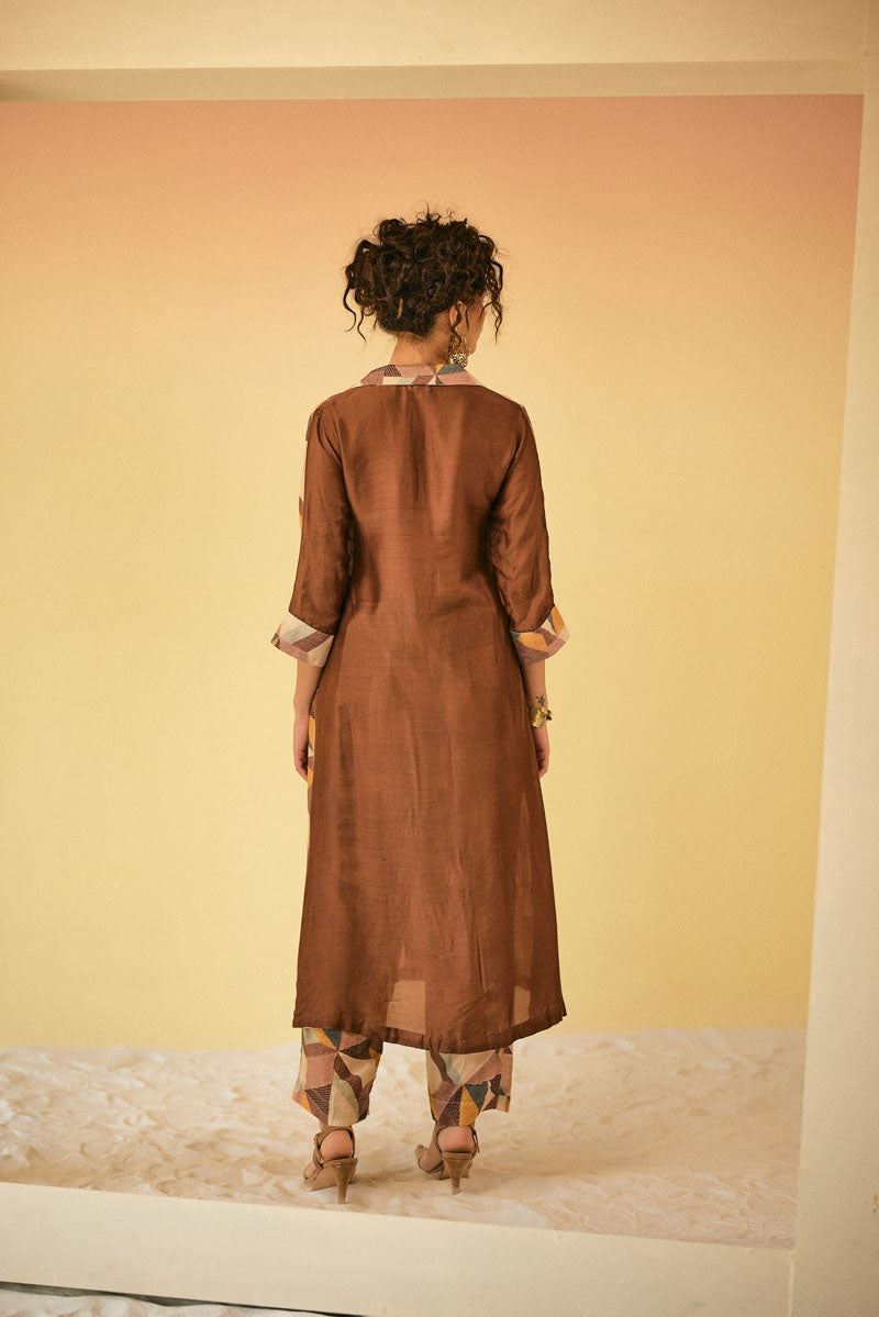 COLLAR NECK KURTA WITH PANTS