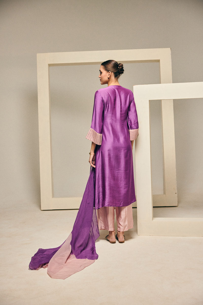 COLOR BLOCk KURTA WITH PANTS