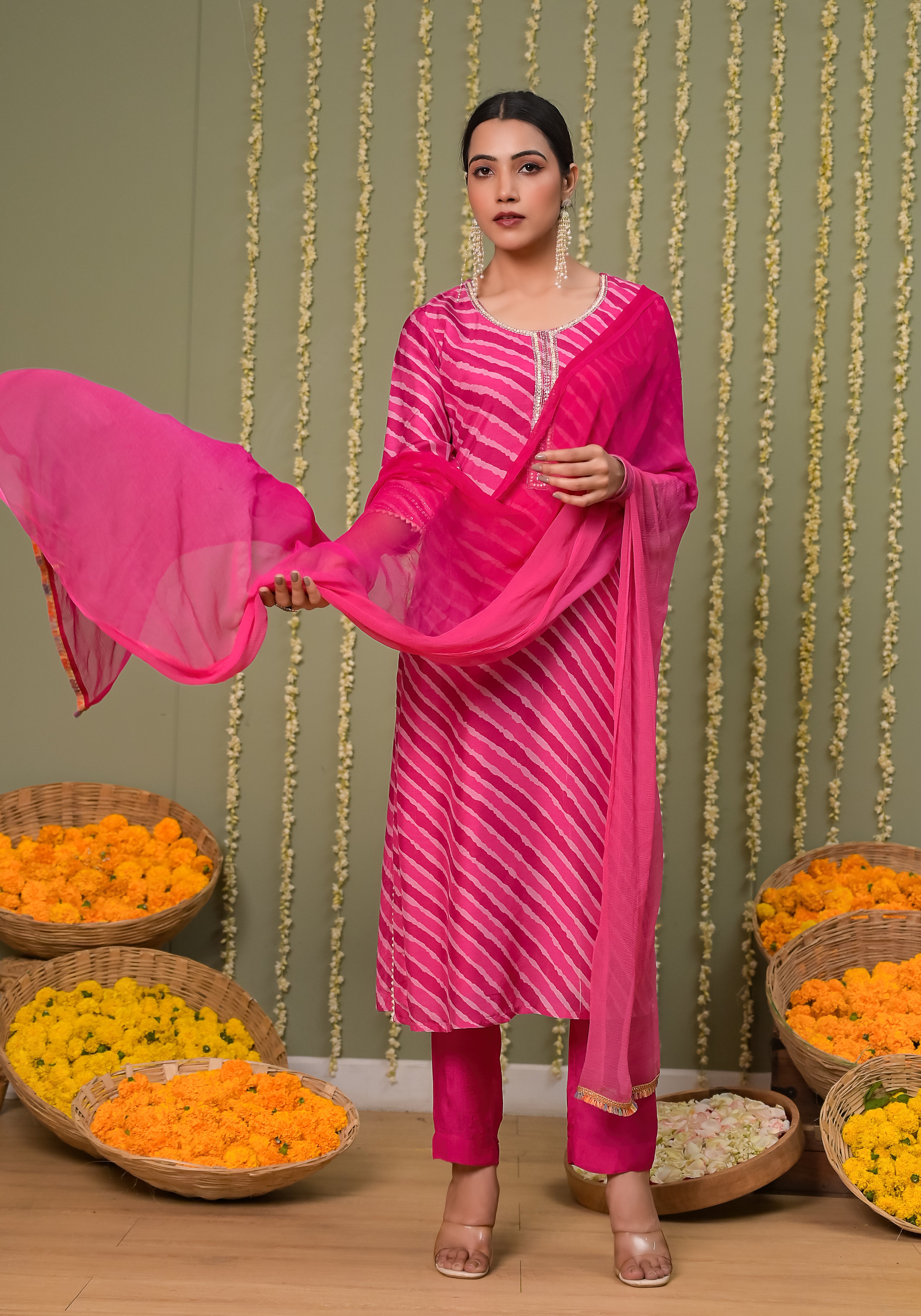 Gulabi Leheriya Kurta  Set-3pcs