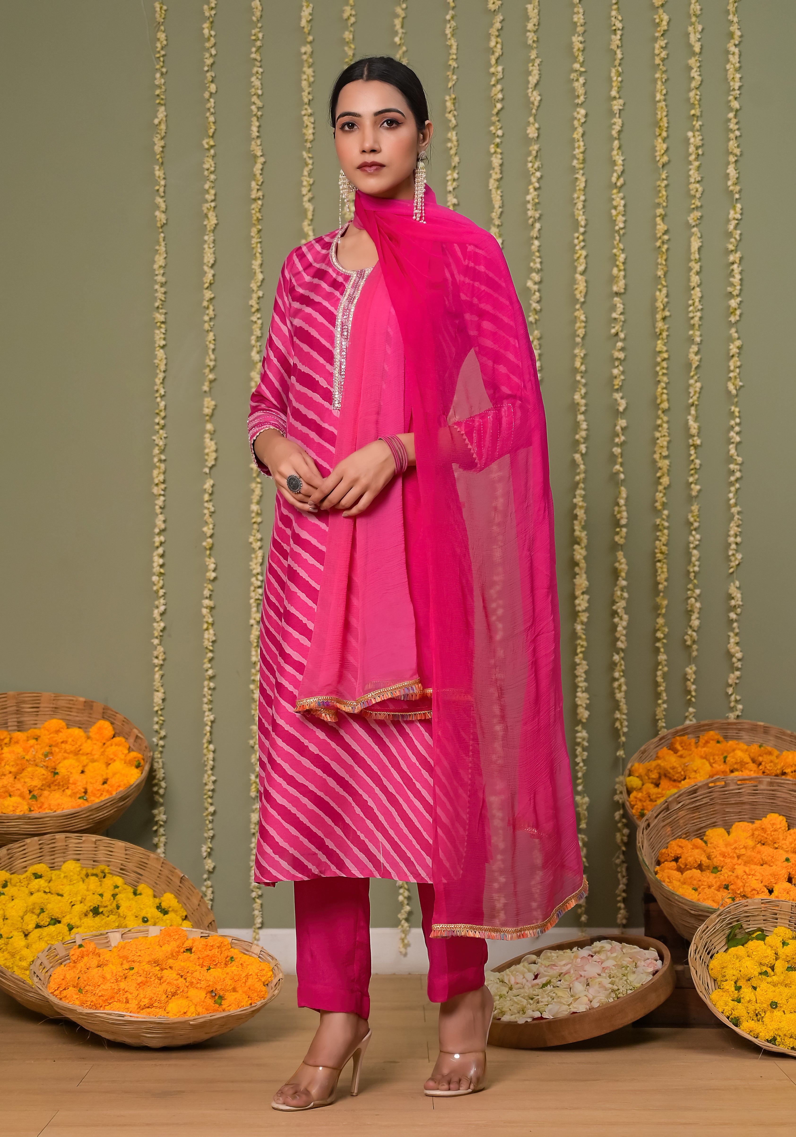 Gulabi Leheriya Kurta  Set-3pcs