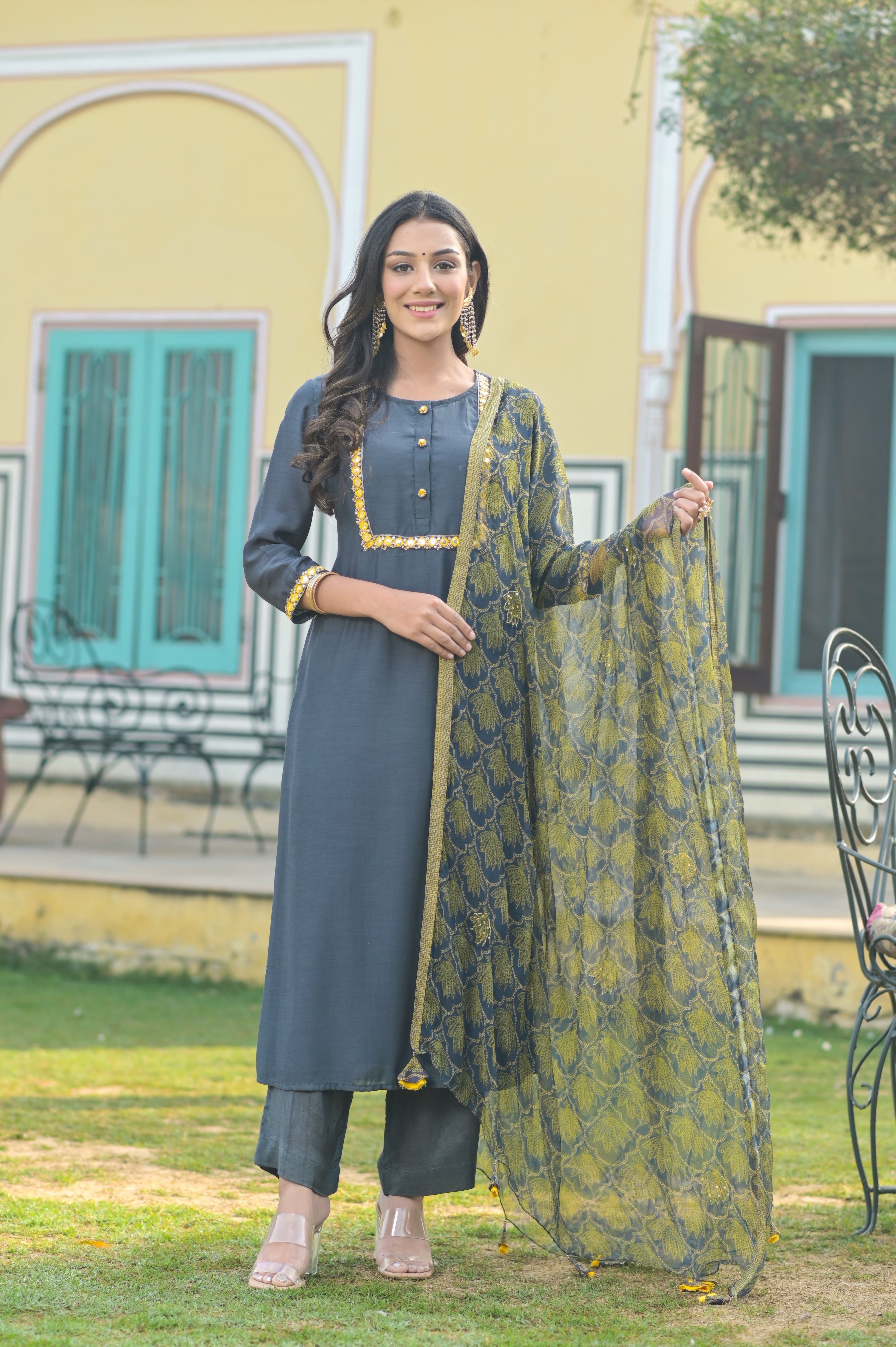 Grey Aari Work Placket Kurta Set-3pcs