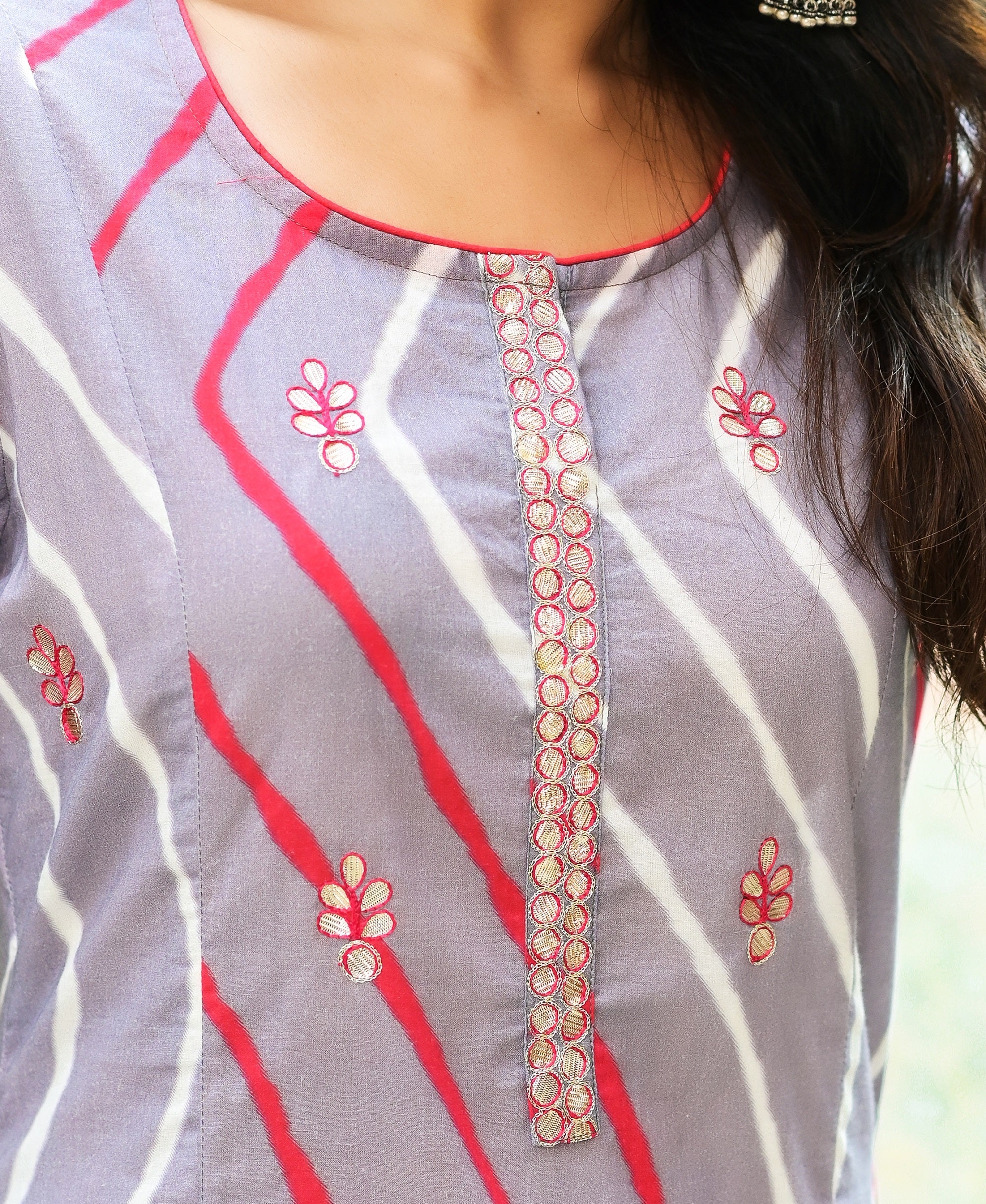 Grey Gota Leheriya Kurta Set- 3pcs
