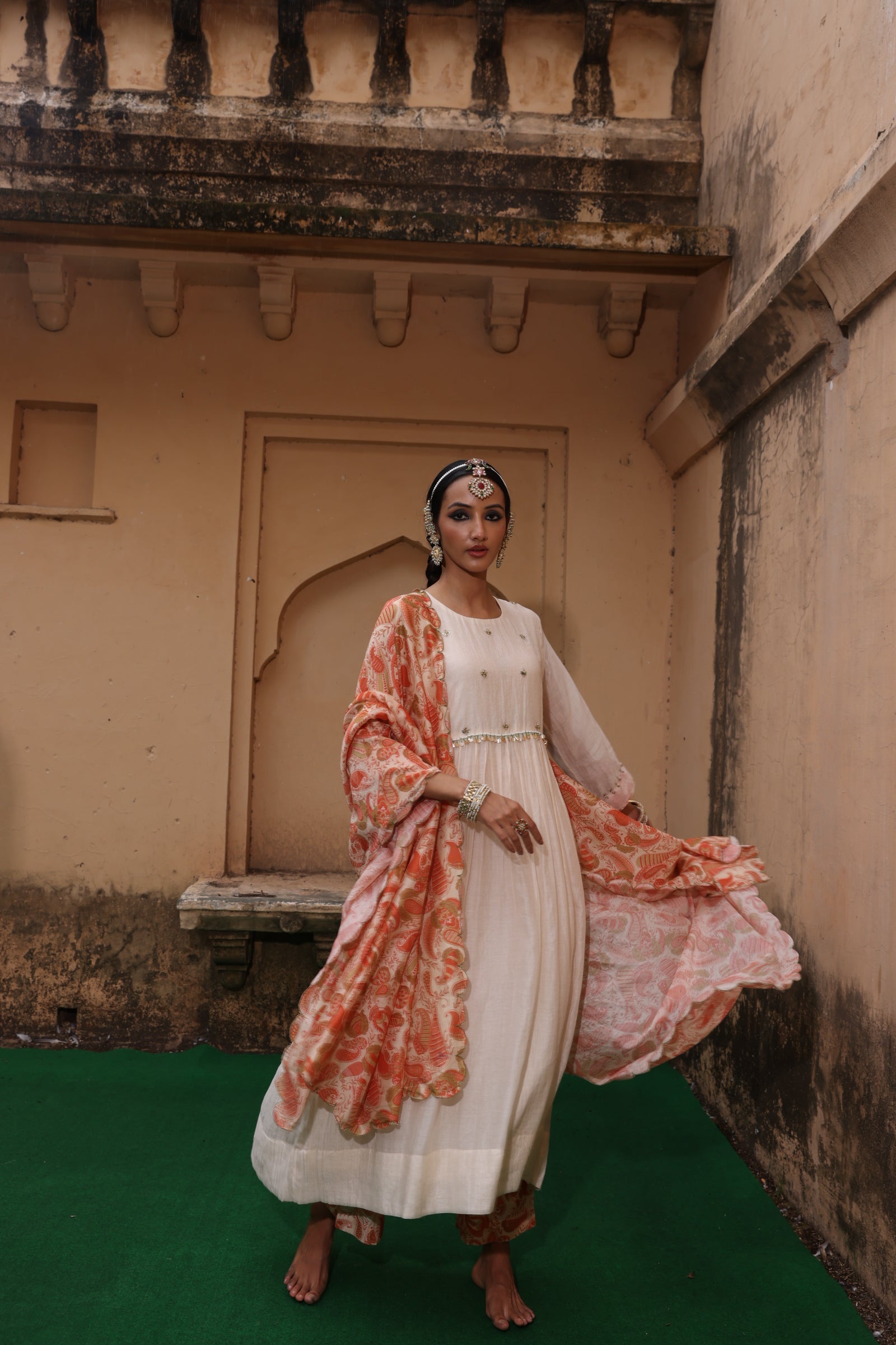 Mul Chanderi Paisley Set