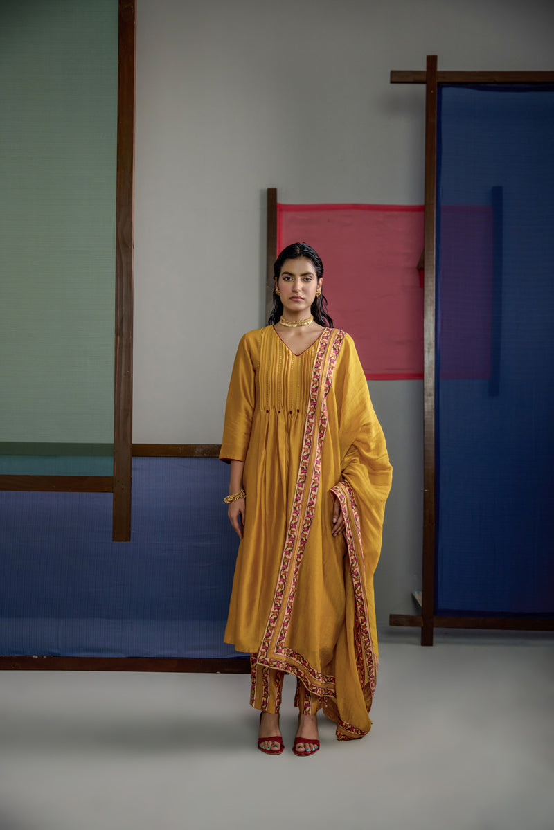 Afsana Pintuck Kurta Set