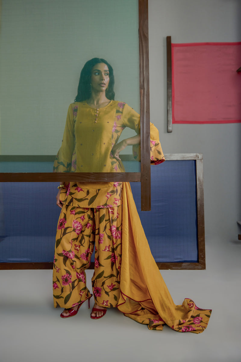 Afsana Floral Farsi Set
