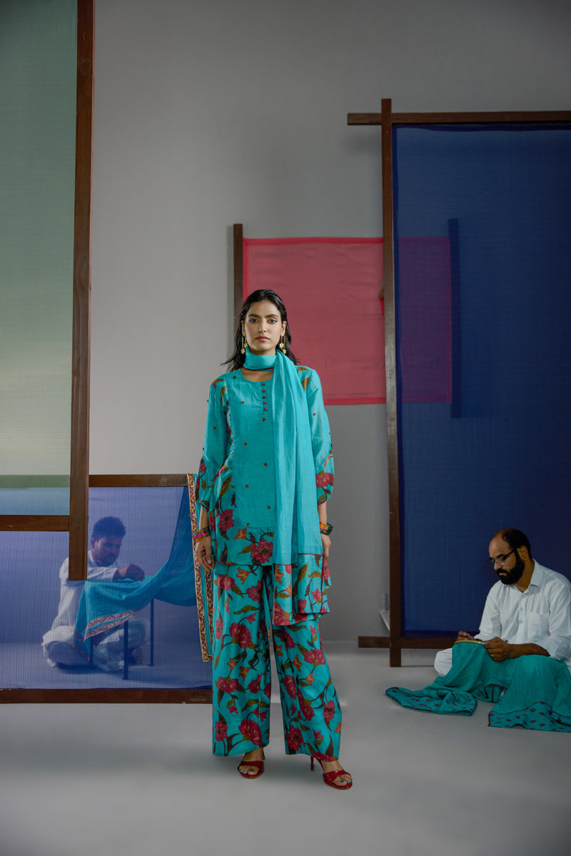Afsana Turquoise Floral Farsi Set