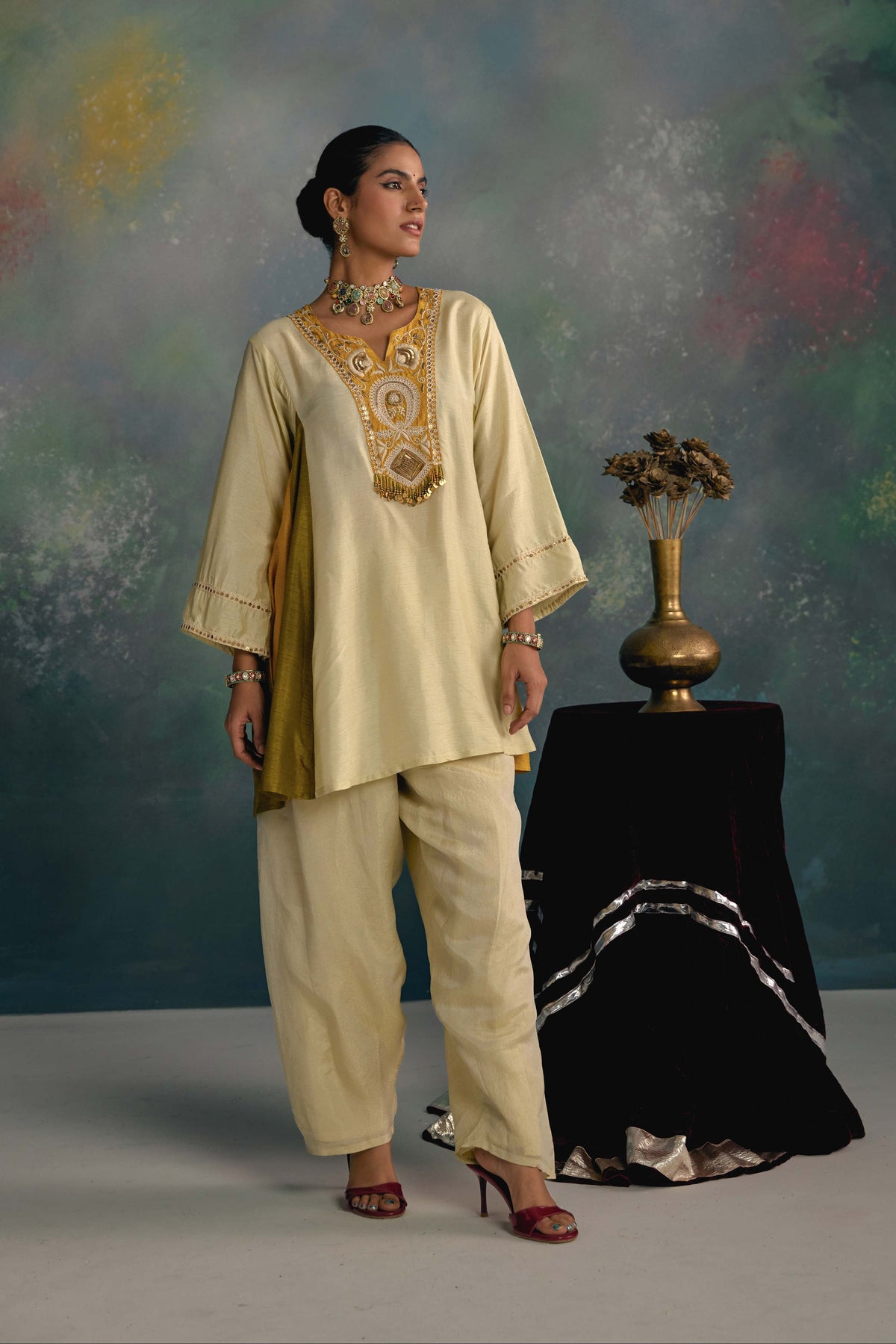 Aks Ivory Yellow Color Bloc Co-ord Set
