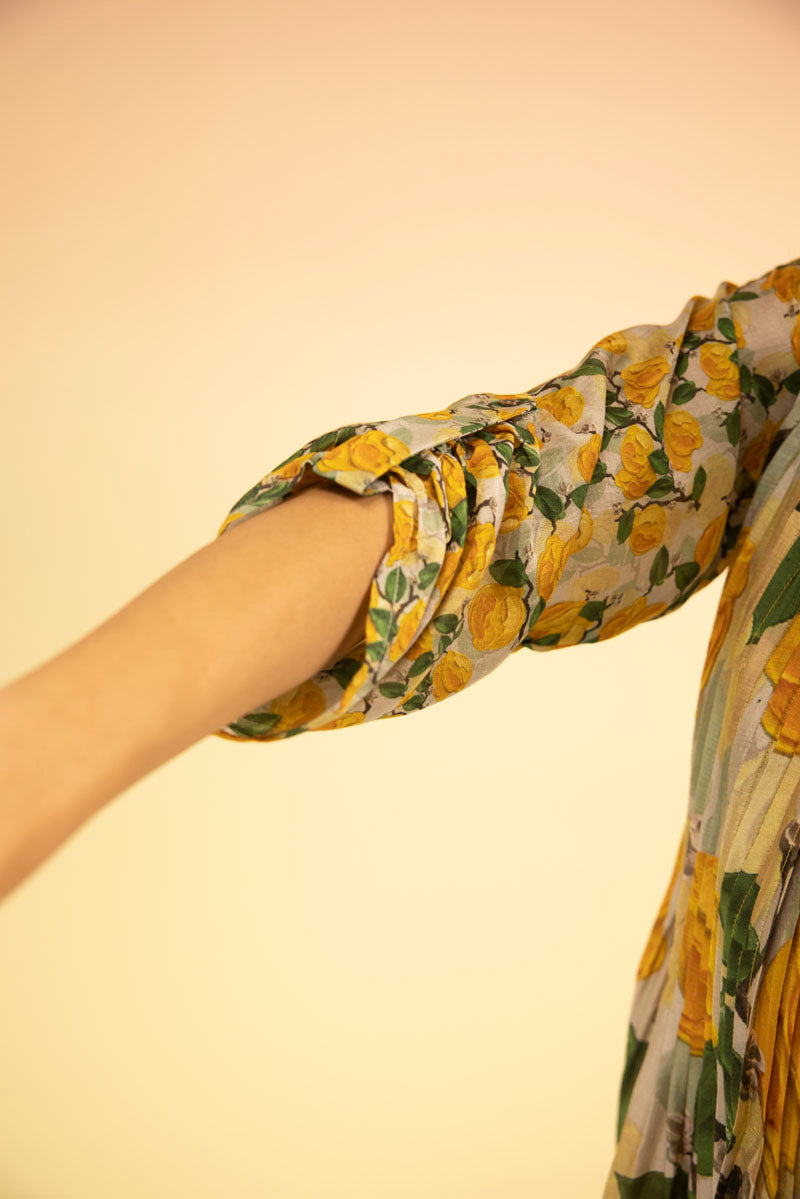 FLORAL PINTUCK KURTA WITH SOLID PANTS