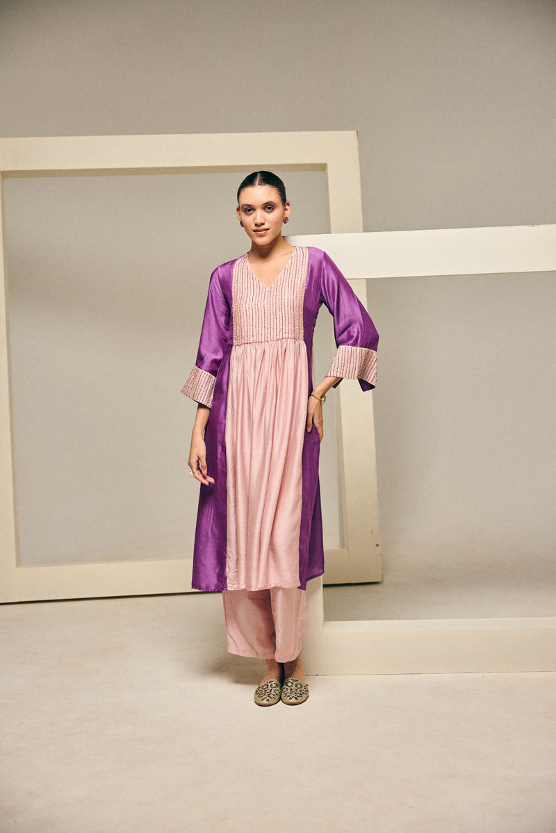 COLOR BLOCk KURTA WITH PANTS