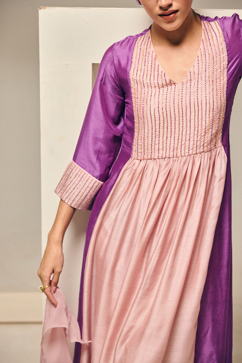 COLOR BLOCk KURTA WITH PANTS